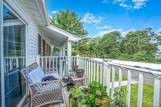 260 Waverly Avenue, Brookhaven, NY, 1 Bedroom Bedrooms, 4 Rooms Rooms,1 BathroomBathrooms,Residential,For Rent,Waverly,0,1050793 260 Waverly Avenue, Brookhaven, NY, 1 Bedroom Bedrooms, 4 Rooms Rooms,1 BathroomBathrooms,Residential,For Rent,Waverly,0,1050793