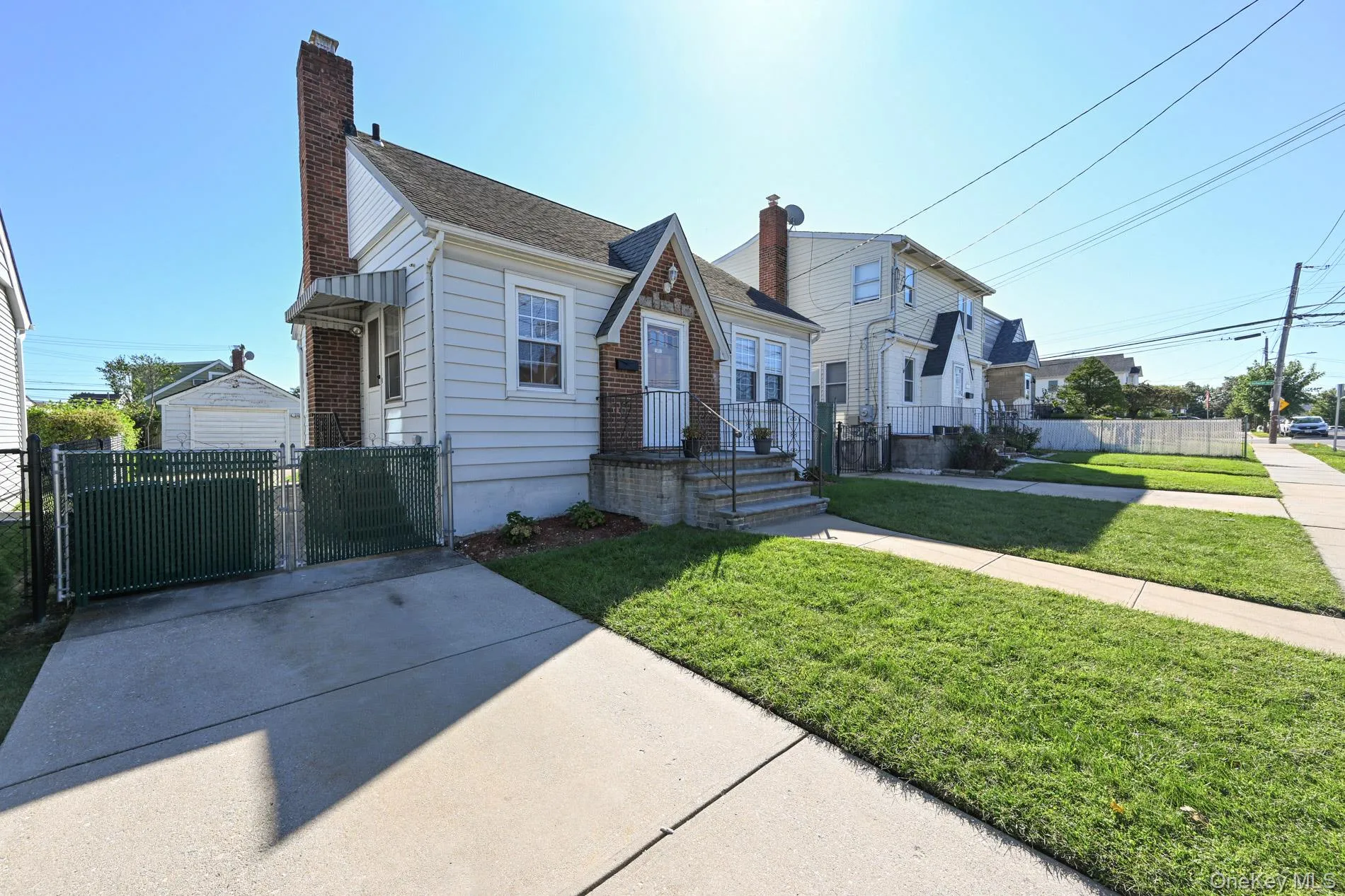 1087 Esther Street, Hempstead, NY, 4 Bedrooms Bedrooms, 8 Rooms Rooms,2 BathroomsBathrooms,Residential,For Rent,Esther,0,1050795 1087 Esther Street, Hempstead, NY, 4 Bedrooms Bedrooms, 8 Rooms Rooms,2 BathroomsBathrooms,Residential,For Rent,Esther,0,1050795