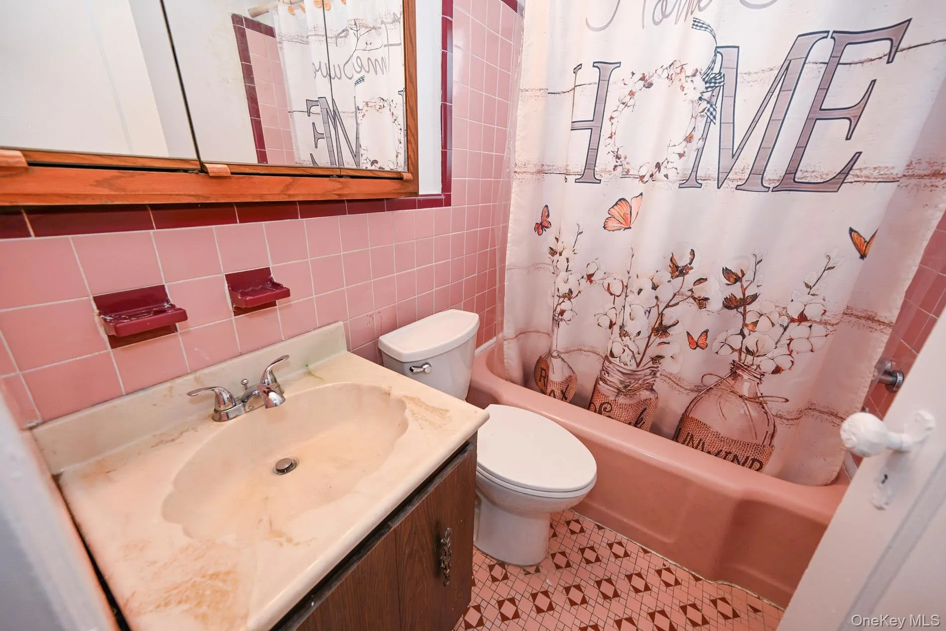 1087 Esther Street, Hempstead, NY, 4 Bedrooms Bedrooms, 8 Rooms Rooms,2 BathroomsBathrooms,Residential,For Rent,Esther,0,1050795 1087 Esther Street, Hempstead, NY, 4 Bedrooms Bedrooms, 8 Rooms Rooms,2 BathroomsBathrooms,Residential,For Rent,Esther,0,1050795
