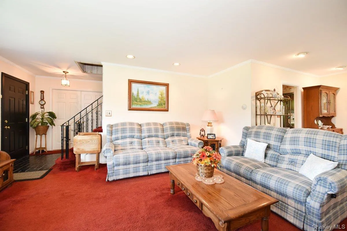 211 Wellington Road, Hempstead, NY, 4 Bedrooms Bedrooms, 8 Rooms Rooms,2 BathroomsBathrooms,Residential,For Rent,Wellington,0,1050799 211 Wellington Road, Hempstead, NY, 4 Bedrooms Bedrooms, 8 Rooms Rooms,2 BathroomsBathrooms,Residential,For Rent,Wellington,0,1050799