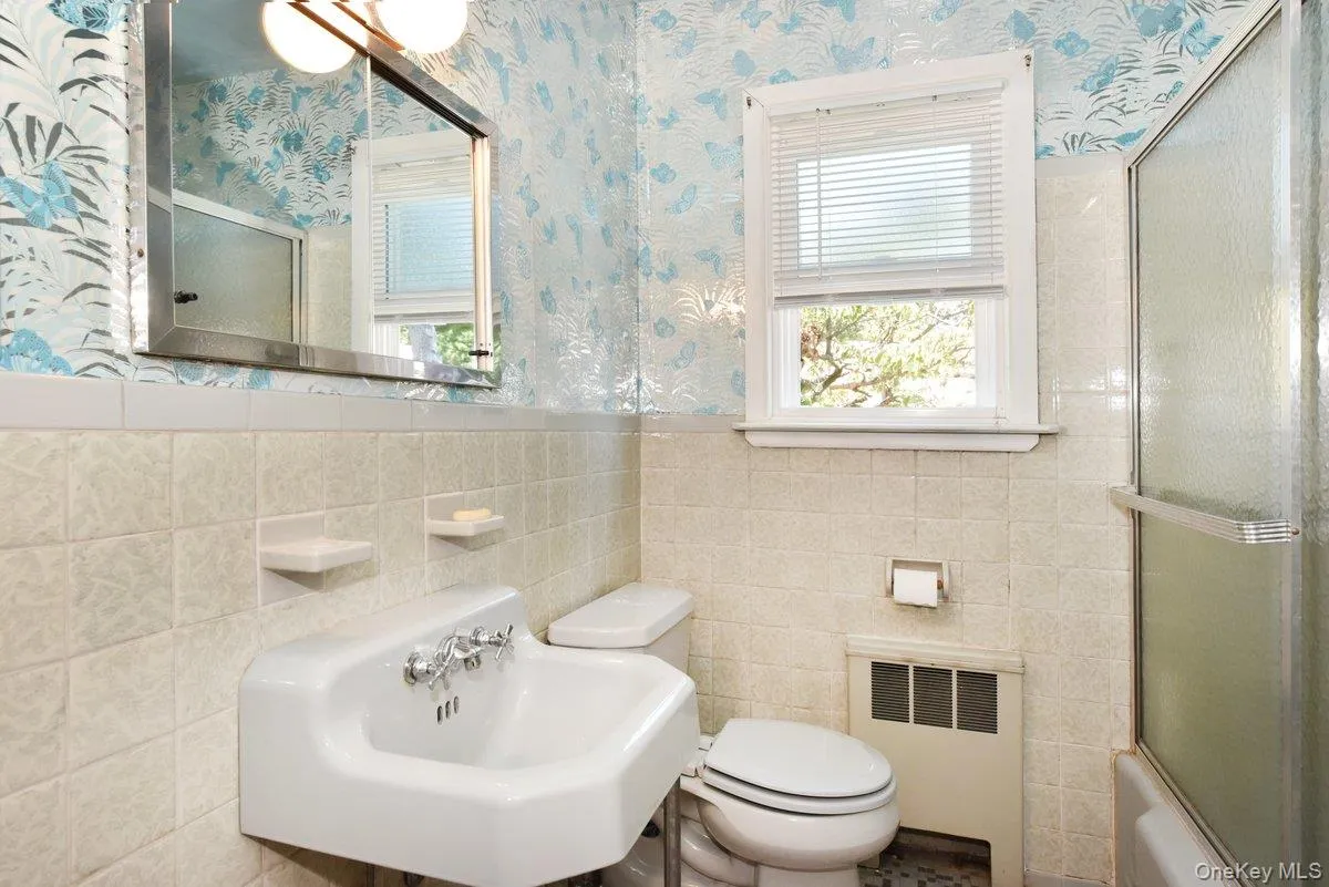 211 Wellington Road, Hempstead, NY, 4 Bedrooms Bedrooms, 8 Rooms Rooms,2 BathroomsBathrooms,Residential,For Rent,Wellington,0,1050799 211 Wellington Road, Hempstead, NY, 4 Bedrooms Bedrooms, 8 Rooms Rooms,2 BathroomsBathrooms,Residential,For Rent,Wellington,0,1050799