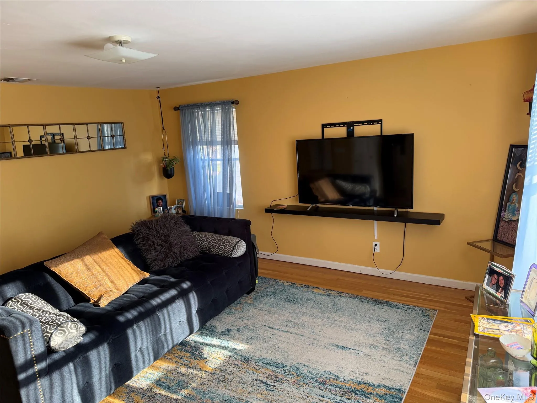 222 Colonial Avenue, North Hempstead, NY, 2 Bedrooms Bedrooms, 5 Rooms Rooms,1 BathroomBathrooms,Residential Lease,For Rent,Colonial,0,1050803 222 Colonial Avenue, North Hempstead, NY, 2 Bedrooms Bedrooms, 5 Rooms Rooms,1 BathroomBathrooms,Residential Lease,For Rent,Colonial,0,1050803
