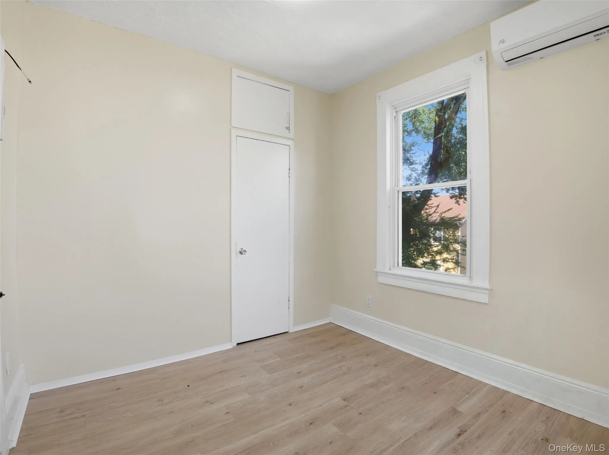 406 South 3rd Avenue, Mount Vernon, NY, 7 Bedrooms Bedrooms, 10 Rooms Rooms,2 BathroomsBathrooms,Residential Lease,For Rent,South 3rd,0,1050804 406 South 3rd Avenue, Mount Vernon, NY, 7 Bedrooms Bedrooms, 10 Rooms Rooms,2 BathroomsBathrooms,Residential Lease,For Rent,South 3rd,0,1050804