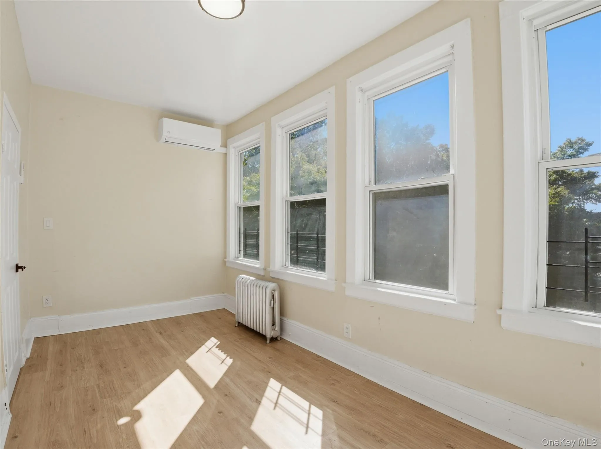 406 South 3rd Avenue, Mount Vernon, NY, 7 Bedrooms Bedrooms, 10 Rooms Rooms,2 BathroomsBathrooms,Residential Lease,For Rent,South 3rd,0,1050804 406 South 3rd Avenue, Mount Vernon, NY, 7 Bedrooms Bedrooms, 10 Rooms Rooms,2 BathroomsBathrooms,Residential Lease,For Rent,South 3rd,0,1050804