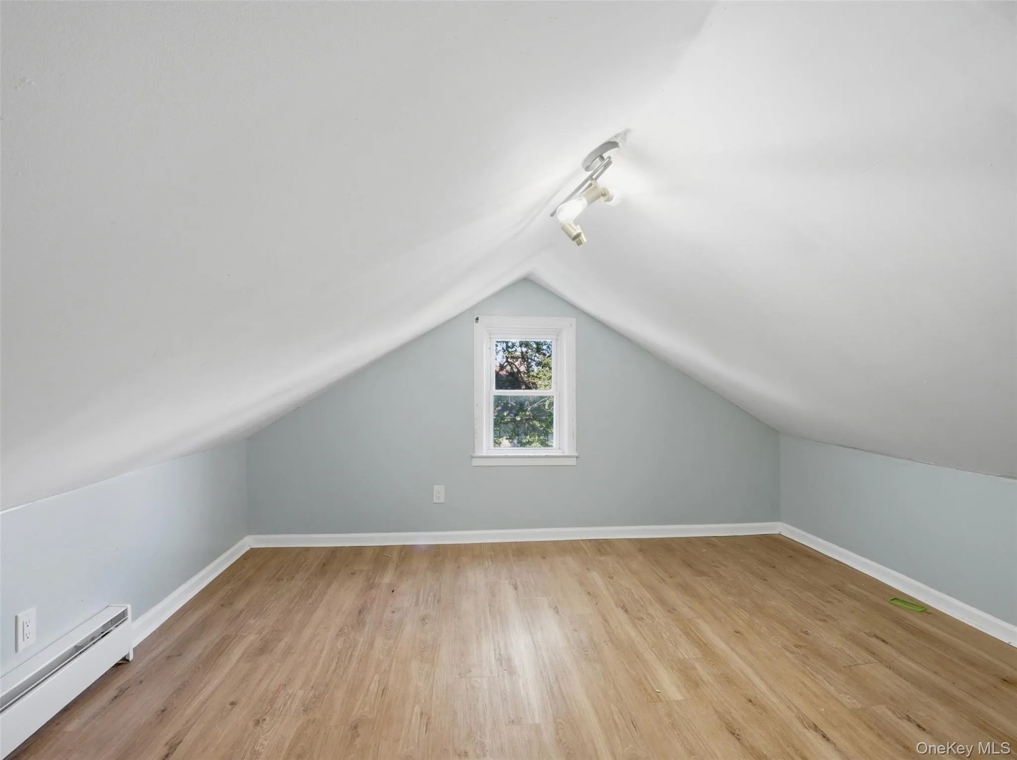406 South 3rd Avenue, Mount Vernon, NY, 7 Bedrooms Bedrooms, 10 Rooms Rooms,2 BathroomsBathrooms,Residential Lease,For Rent,South 3rd,0,1050804 406 South 3rd Avenue, Mount Vernon, NY, 7 Bedrooms Bedrooms, 10 Rooms Rooms,2 BathroomsBathrooms,Residential Lease,For Rent,South 3rd,0,1050804