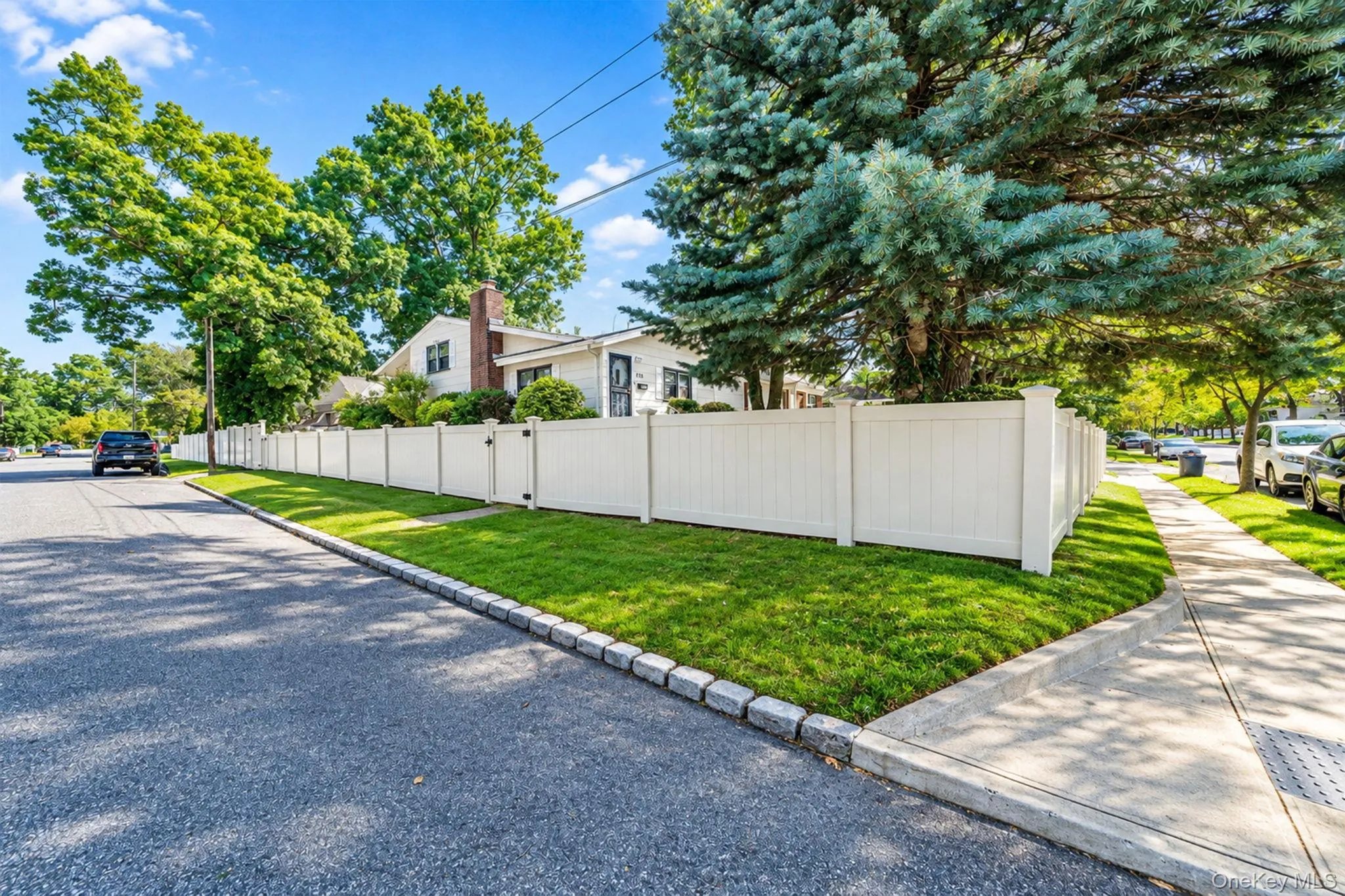 276 Deauville Boulevard, Babylon, NY, 3 Bedrooms Bedrooms, 6 Rooms Rooms,2 BathroomsBathrooms,Residential,For Rent,Deauville,0,1050815 276 Deauville Boulevard, Babylon, NY, 3 Bedrooms Bedrooms, 6 Rooms Rooms,2 BathroomsBathrooms,Residential,For Rent,Deauville,0,1050815