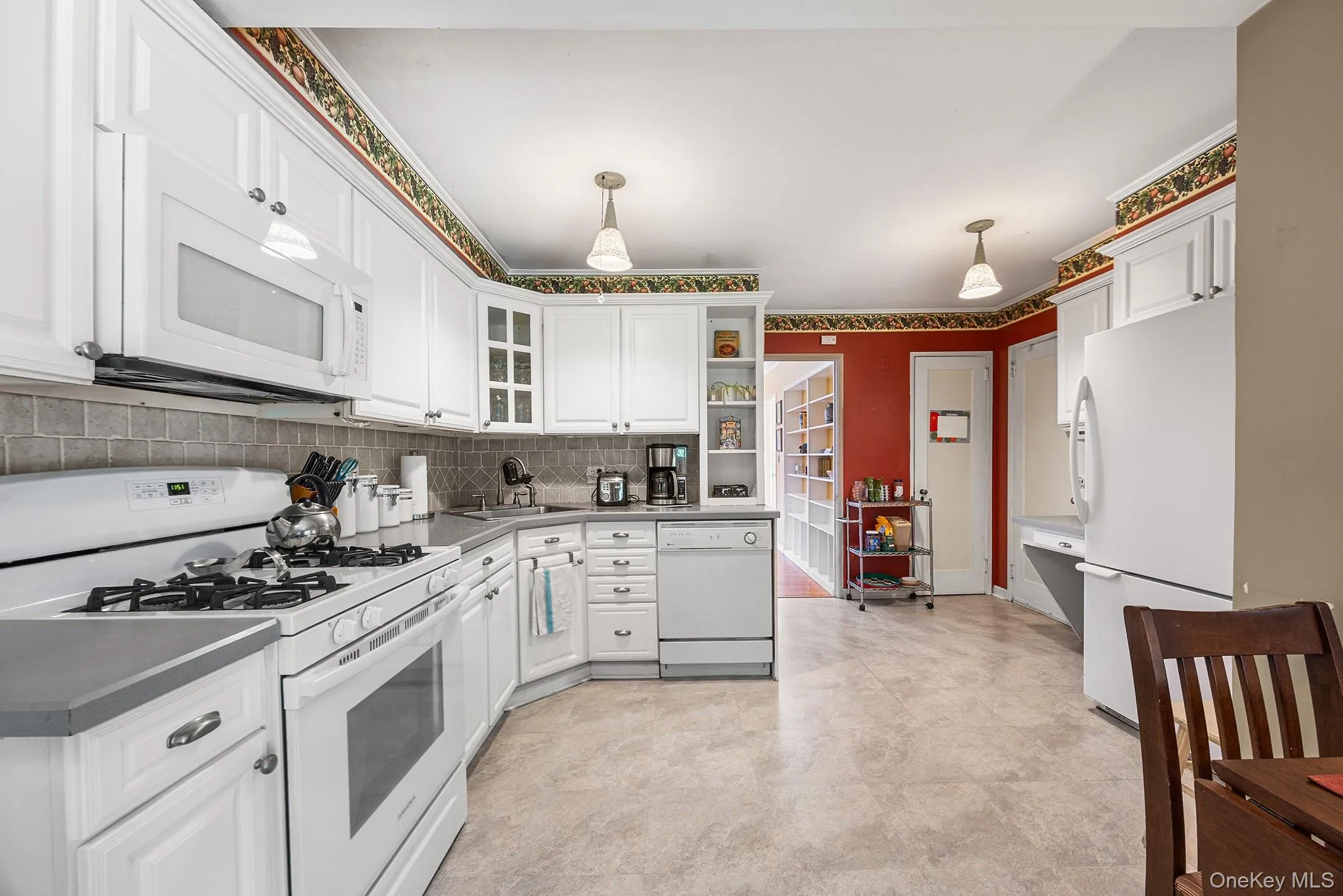66 Randolph Road, White Plains, NY, 2 Bedrooms Bedrooms, 5 Rooms Rooms,1 BathroomBathrooms,Residential,For Rent,Randolph,0,1050819 66 Randolph Road, White Plains, NY, 2 Bedrooms Bedrooms, 5 Rooms Rooms,1 BathroomBathrooms,Residential,For Rent,Randolph,0,1050819