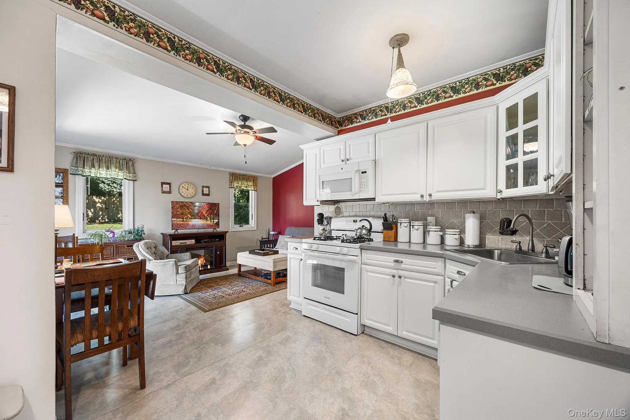 66 Randolph Road, White Plains, NY, 2 Bedrooms Bedrooms, 5 Rooms Rooms,1 BathroomBathrooms,Residential,For Rent,Randolph,0,1050819 66 Randolph Road, White Plains, NY, 2 Bedrooms Bedrooms, 5 Rooms Rooms,1 BathroomBathrooms,Residential,For Rent,Randolph,0,1050819