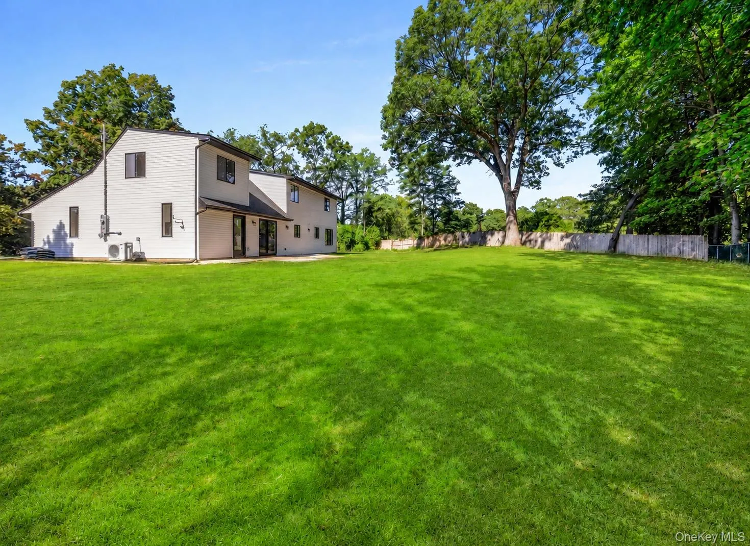 7 Berkshire Court, Huntington, NY, 3 Bedrooms Bedrooms, 10 Rooms Rooms,2 BathroomsBathrooms,Residential,For Rent,Berkshire,0,1050826 7 Berkshire Court, Huntington, NY, 3 Bedrooms Bedrooms, 10 Rooms Rooms,2 BathroomsBathrooms,Residential,For Rent,Berkshire,0,1050826