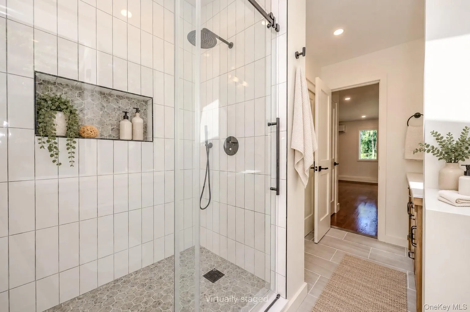 7 Berkshire Court, Huntington, NY, 3 Bedrooms Bedrooms, 10 Rooms Rooms,2 BathroomsBathrooms,Residential,For Rent,Berkshire,0,1050826 7 Berkshire Court, Huntington, NY, 3 Bedrooms Bedrooms, 10 Rooms Rooms,2 BathroomsBathrooms,Residential,For Rent,Berkshire,0,1050826