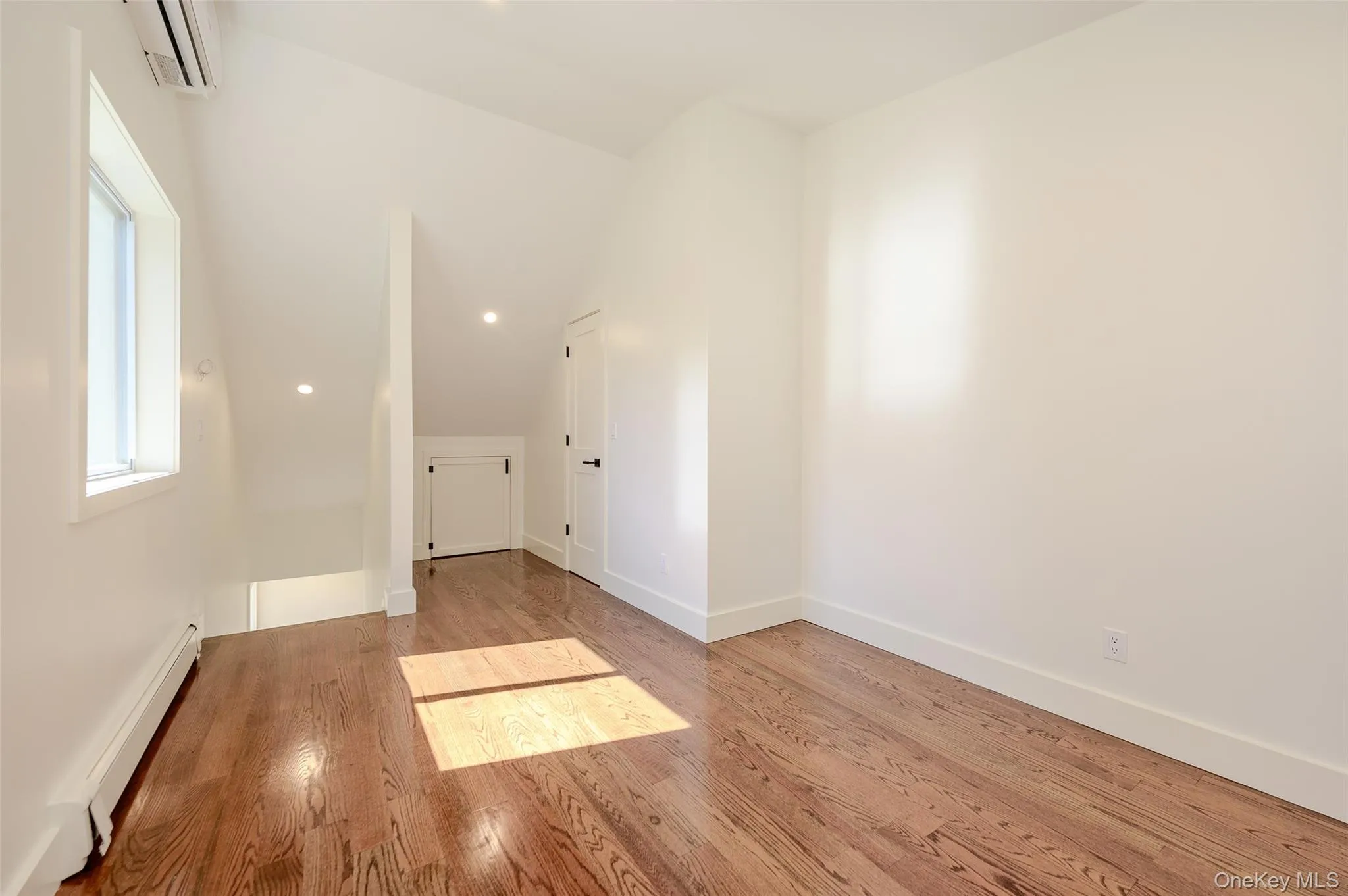 7 Berkshire Court, Huntington, NY, 3 Bedrooms Bedrooms, 10 Rooms Rooms,2 BathroomsBathrooms,Residential,For Rent,Berkshire,0,1050826 7 Berkshire Court, Huntington, NY, 3 Bedrooms Bedrooms, 10 Rooms Rooms,2 BathroomsBathrooms,Residential,For Rent,Berkshire,0,1050826