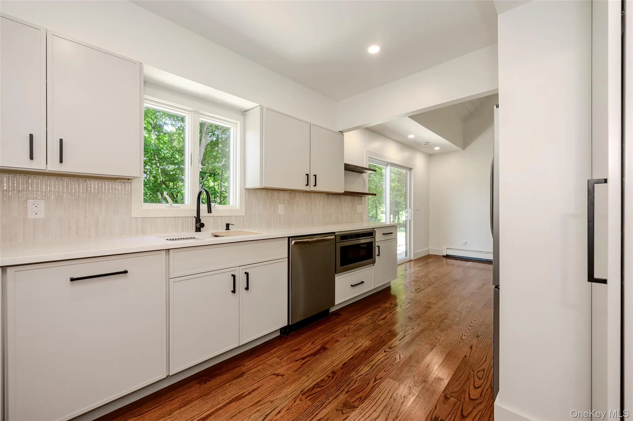 7 Berkshire Court, Huntington, NY, 3 Bedrooms Bedrooms, 10 Rooms Rooms,2 BathroomsBathrooms,Residential,For Rent,Berkshire,0,1050826 7 Berkshire Court, Huntington, NY, 3 Bedrooms Bedrooms, 10 Rooms Rooms,2 BathroomsBathrooms,Residential,For Rent,Berkshire,0,1050826