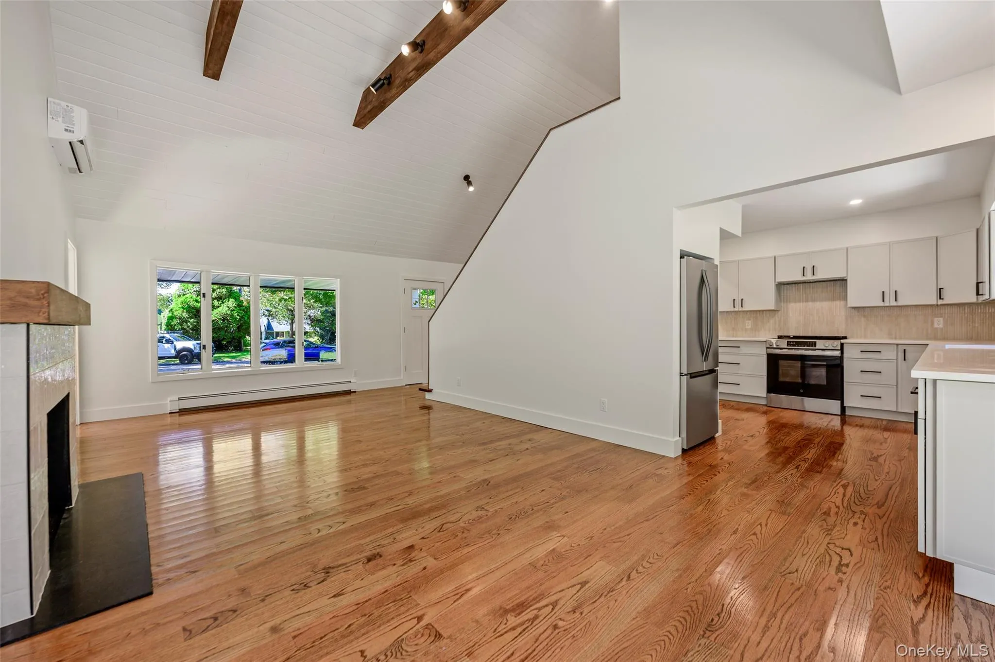 7 Berkshire Court, Huntington, NY, 3 Bedrooms Bedrooms, 10 Rooms Rooms,2 BathroomsBathrooms,Residential,For Rent,Berkshire,0,1050826 7 Berkshire Court, Huntington, NY, 3 Bedrooms Bedrooms, 10 Rooms Rooms,2 BathroomsBathrooms,Residential,For Rent,Berkshire,0,1050826