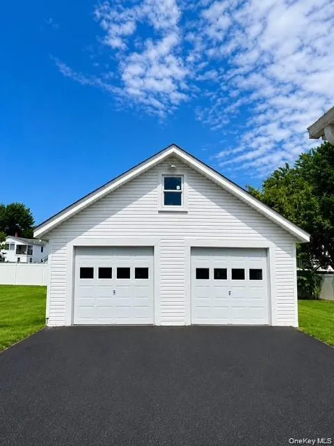 39 Cleveland Street, Brookhaven, NY, 2 Bedrooms Bedrooms, 4 Rooms Rooms,1 BathroomBathrooms,Residential,For Rent,Cleveland,0,1050827 39 Cleveland Street, Brookhaven, NY, 2 Bedrooms Bedrooms, 4 Rooms Rooms,1 BathroomBathrooms,Residential,For Rent,Cleveland,0,1050827