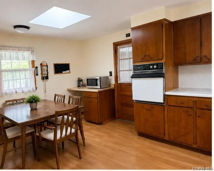 39 Cleveland Street, Brookhaven, NY, 2 Bedrooms Bedrooms, 4 Rooms Rooms,1 BathroomBathrooms,Residential,For Rent,Cleveland,0,1050827 39 Cleveland Street, Brookhaven, NY, 2 Bedrooms Bedrooms, 4 Rooms Rooms,1 BathroomBathrooms,Residential,For Rent,Cleveland,0,1050827