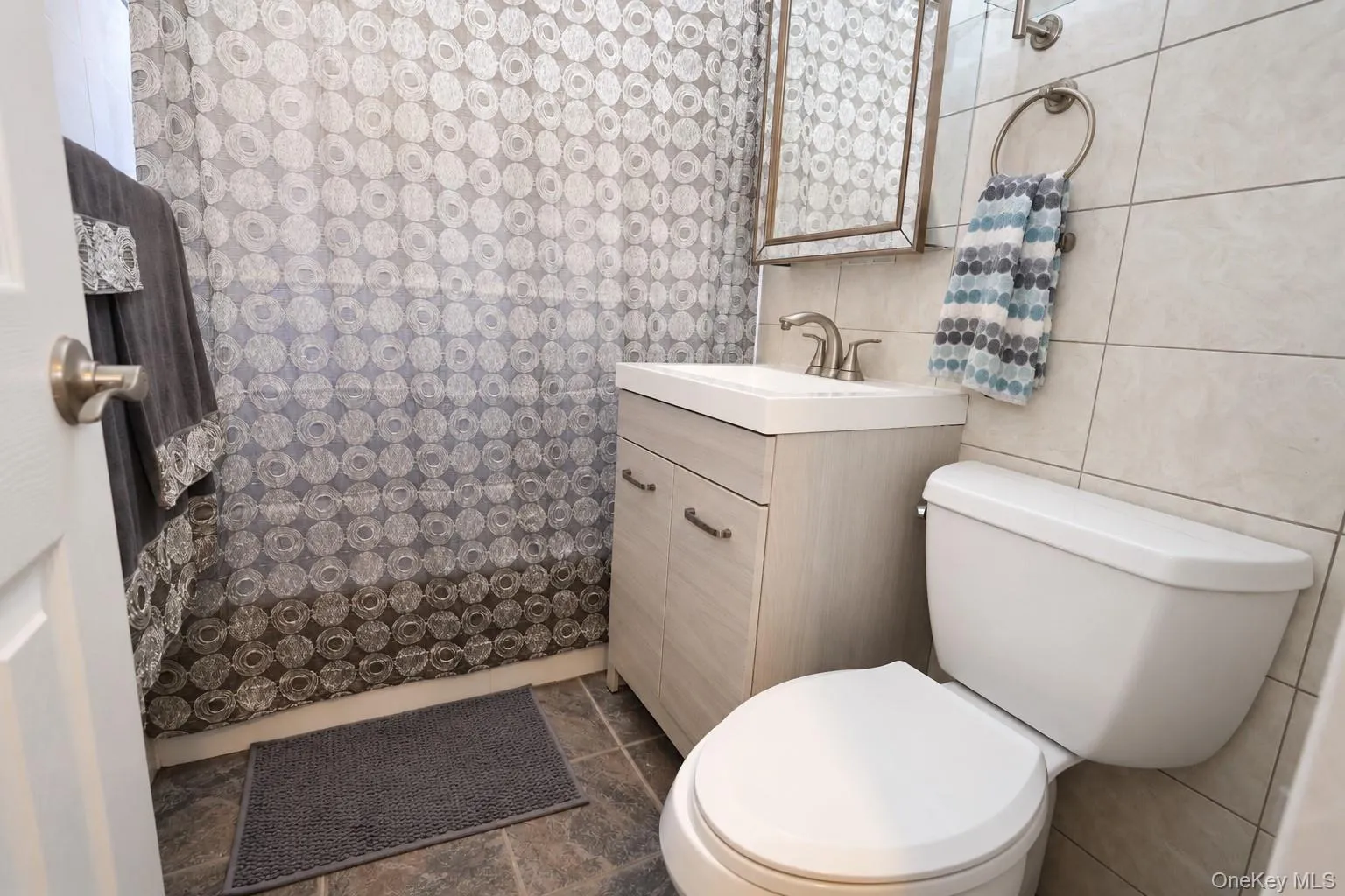 251-35 71st Road, New York, NY, 2 Bedrooms Bedrooms, 5 Rooms Rooms,1 BathroomBathrooms,Residential,For Rent,71st,0,1050830 251-35 71st Road, New York, NY, 2 Bedrooms Bedrooms, 5 Rooms Rooms,1 BathroomBathrooms,Residential,For Rent,71st,0,1050830