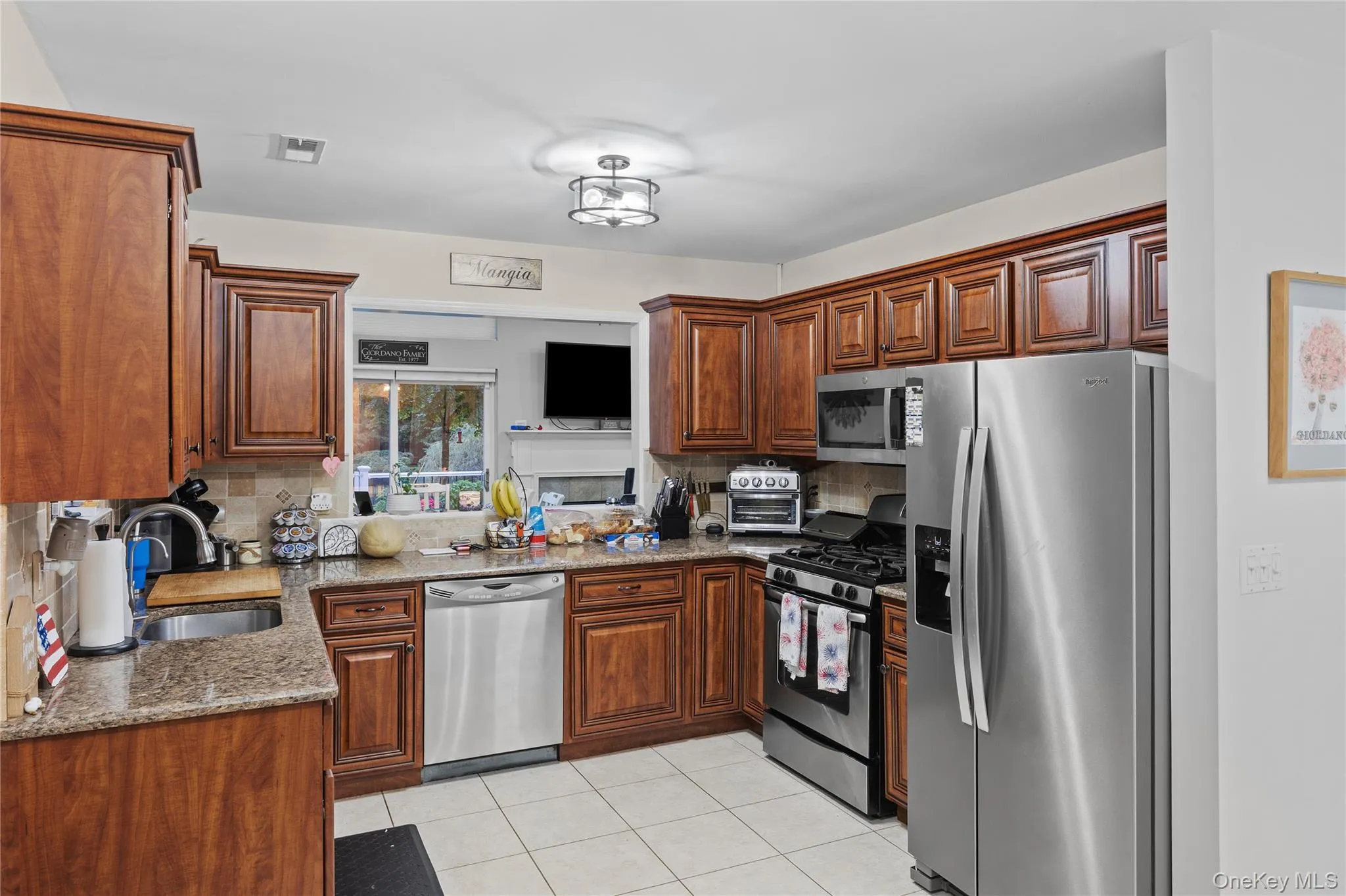 1 Pidgeon Court, Brookhaven, NY, 3 Bedrooms Bedrooms, 7 Rooms Rooms,2 BathroomsBathrooms,Residential,For Rent,Pidgeon,0,1050832 1 Pidgeon Court, Brookhaven, NY, 3 Bedrooms Bedrooms, 7 Rooms Rooms,2 BathroomsBathrooms,Residential,For Rent,Pidgeon,0,1050832