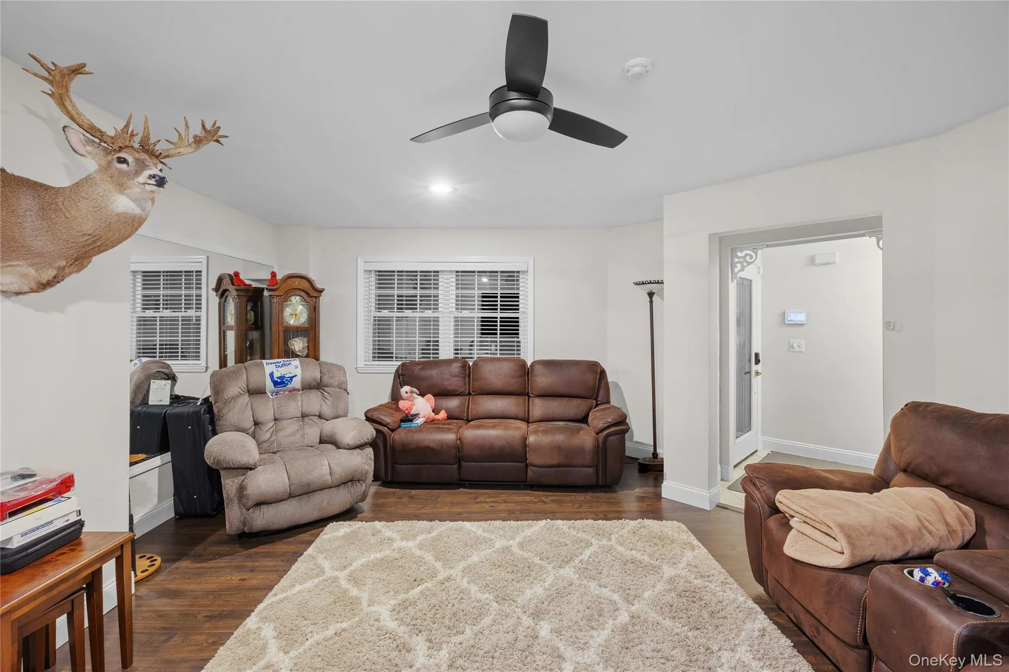 1 Pidgeon Court, Brookhaven, NY, 3 Bedrooms Bedrooms, 7 Rooms Rooms,2 BathroomsBathrooms,Residential,For Rent,Pidgeon,0,1050832 1 Pidgeon Court, Brookhaven, NY, 3 Bedrooms Bedrooms, 7 Rooms Rooms,2 BathroomsBathrooms,Residential,For Rent,Pidgeon,0,1050832