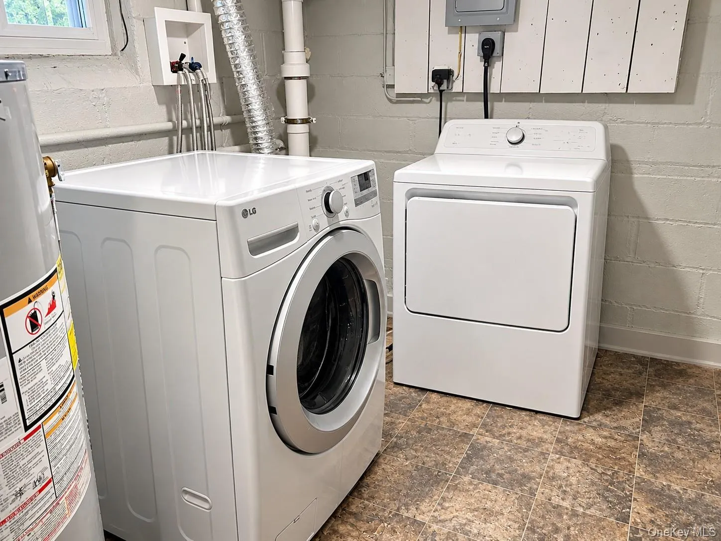 Private laundry room inside apartment Private laundry room inside apartment