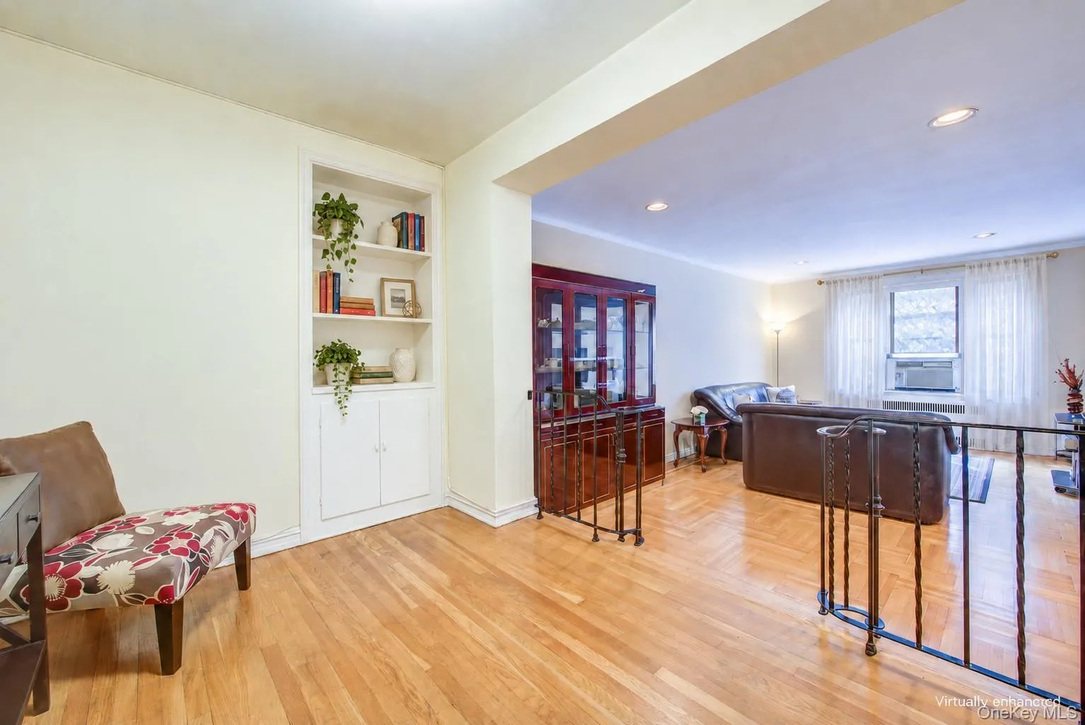 77-11 35th Avenue, New York, NY, 2 Bedrooms Bedrooms, 4 Rooms Rooms,1 BathroomBathrooms,Residential,For Rent,35th,0,1050836 77-11 35th Avenue, New York, NY, 2 Bedrooms Bedrooms, 4 Rooms Rooms,1 BathroomBathrooms,Residential,For Rent,35th,0,1050836