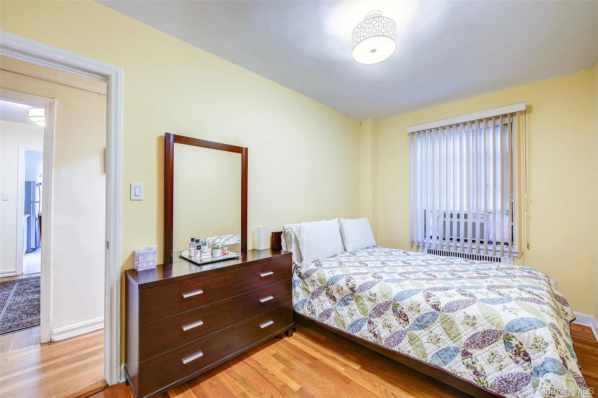 77-11 35th Avenue, New York, NY, 2 Bedrooms Bedrooms, 4 Rooms Rooms,1 BathroomBathrooms,Residential,For Rent,35th,0,1050836 77-11 35th Avenue, New York, NY, 2 Bedrooms Bedrooms, 4 Rooms Rooms,1 BathroomBathrooms,Residential,For Rent,35th,0,1050836