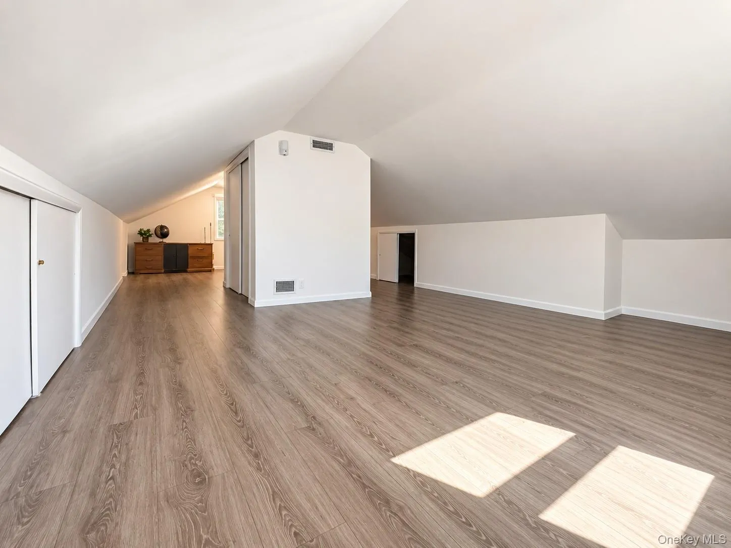 60 Topland Road, White Plains, NY, 3 Bedrooms Bedrooms, 5 Rooms Rooms,2 BathroomsBathrooms,Residential Lease,For Rent,Topland,0,1050846 60 Topland Road, White Plains, NY, 3 Bedrooms Bedrooms, 5 Rooms Rooms,2 BathroomsBathrooms,Residential Lease,For Rent,Topland,0,1050846