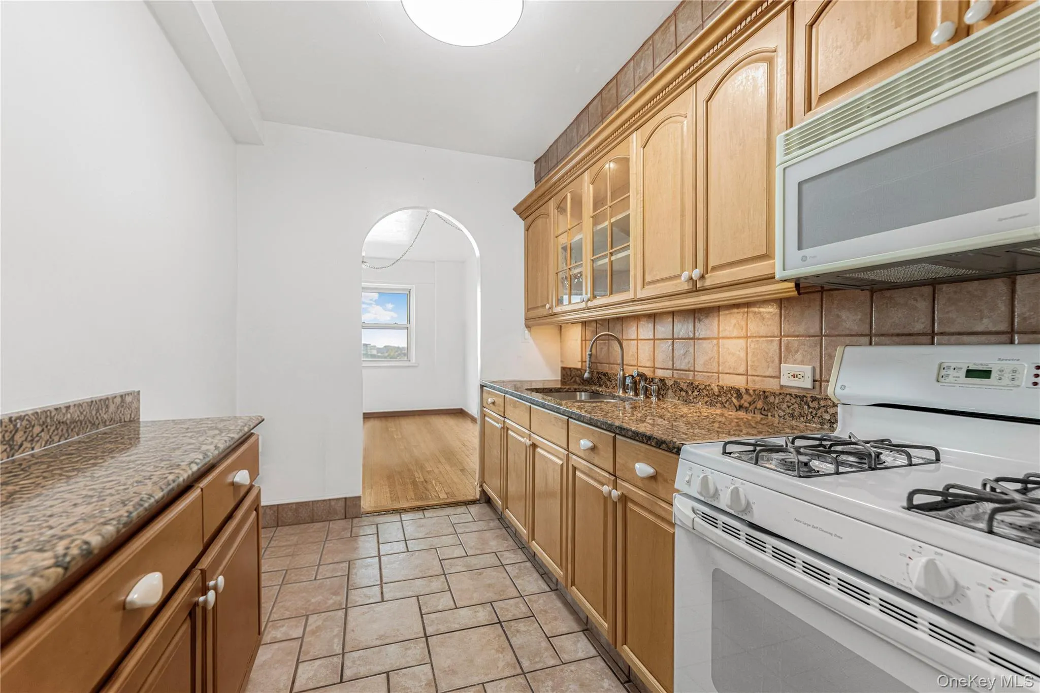 8 Fordham Oval, New York, NY, 2 Bedrooms Bedrooms, 6 Rooms Rooms,1 BathroomBathrooms,Residential,For Rent,Fordham,0,1050856 8 Fordham Oval, New York, NY, 2 Bedrooms Bedrooms, 6 Rooms Rooms,1 BathroomBathrooms,Residential,For Rent,Fordham,0,1050856