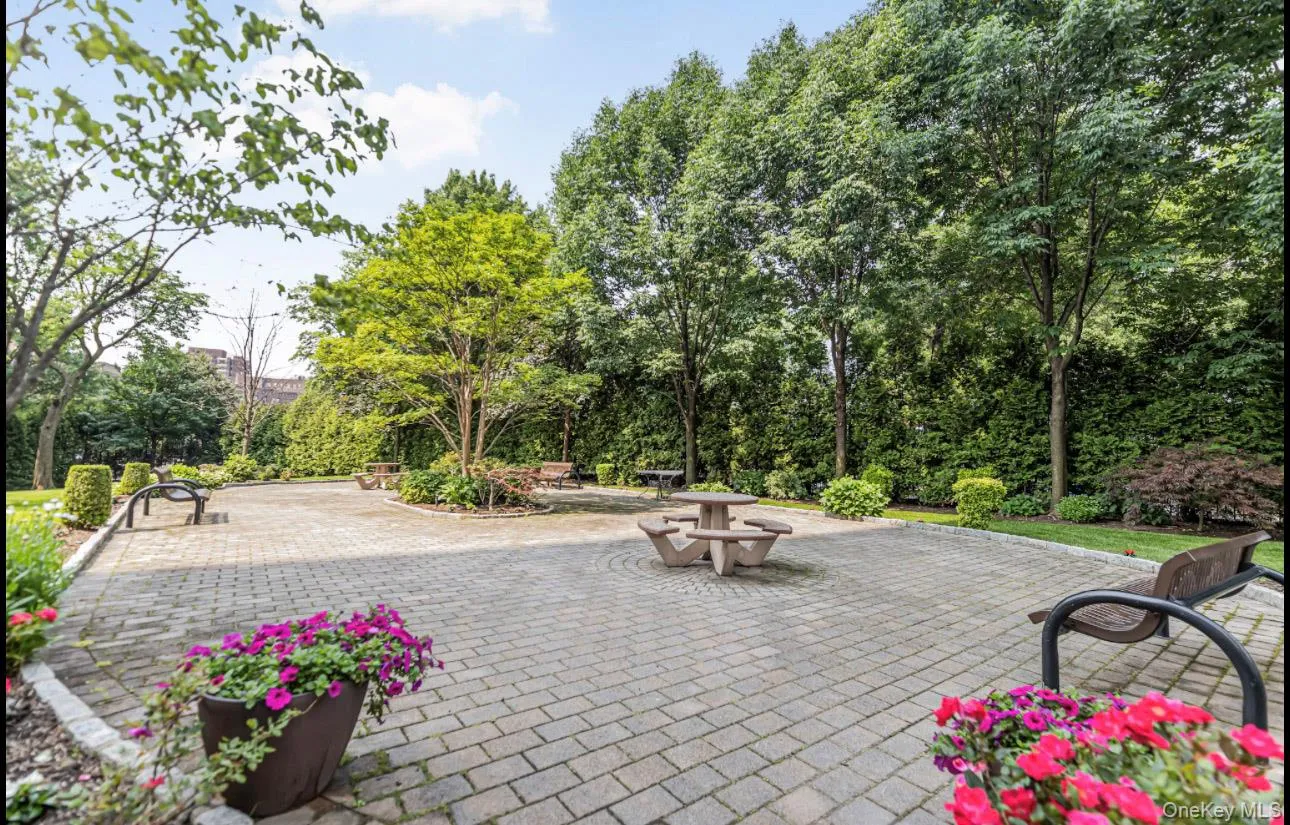 8 Fordham Oval, New York, NY, 2 Bedrooms Bedrooms, 6 Rooms Rooms,1 BathroomBathrooms,Residential,For Rent,Fordham,0,1050856 8 Fordham Oval, New York, NY, 2 Bedrooms Bedrooms, 6 Rooms Rooms,1 BathroomBathrooms,Residential,For Rent,Fordham,0,1050856