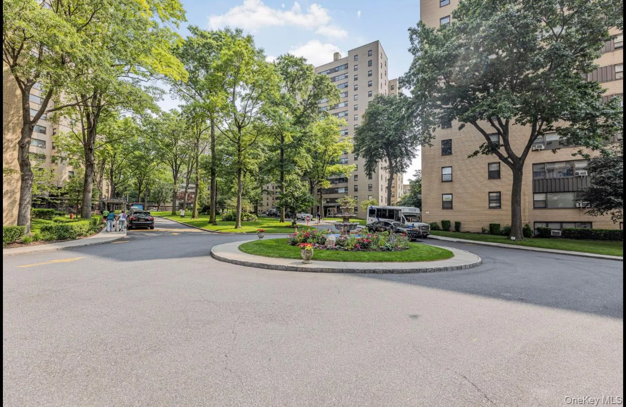 8 Fordham Oval, New York, NY, 2 Bedrooms Bedrooms, 6 Rooms Rooms,1 BathroomBathrooms,Residential,For Rent,Fordham,0,1050856 8 Fordham Oval, New York, NY, 2 Bedrooms Bedrooms, 6 Rooms Rooms,1 BathroomBathrooms,Residential,For Rent,Fordham,0,1050856
