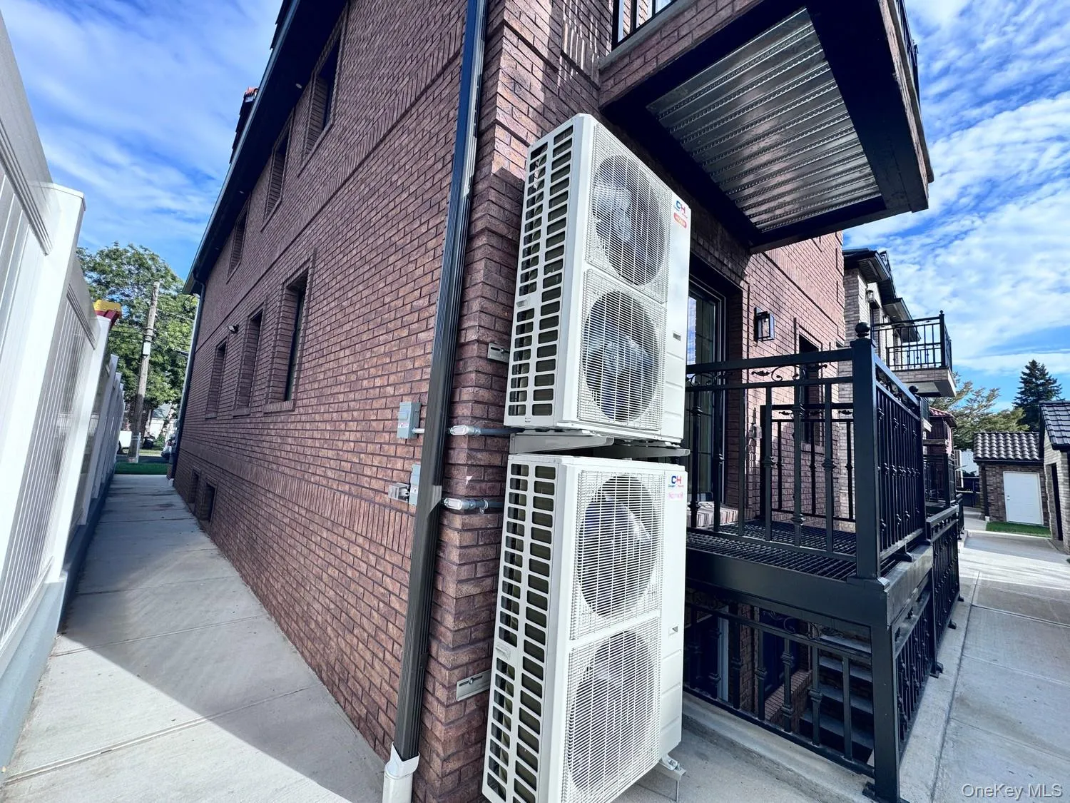 3824 215th Street, New York, NY, 3 Bedrooms Bedrooms, 6 Rooms Rooms,2 BathroomsBathrooms,Residential Lease,For Rent,215th,0,1050860 3824 215th Street, New York, NY, 3 Bedrooms Bedrooms, 6 Rooms Rooms,2 BathroomsBathrooms,Residential Lease,For Rent,215th,0,1050860