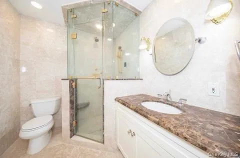24 Wood Lane, Hempstead, NY, 6 Bedrooms Bedrooms, 9 Rooms Rooms,4 BathroomsBathrooms,Residential Lease,For Rent,Wood,0,1050862 24 Wood Lane, Hempstead, NY, 6 Bedrooms Bedrooms, 9 Rooms Rooms,4 BathroomsBathrooms,Residential Lease,For Rent,Wood,0,1050862