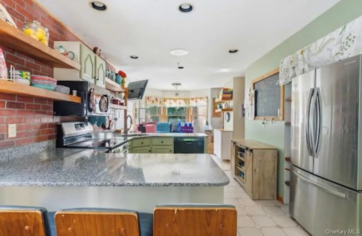 277 Smith Road, Brookhaven, NY, 4 Bedrooms Bedrooms, 9 Rooms Rooms,3 BathroomsBathrooms,Residential,For Rent,Smith,0,1050863 277 Smith Road, Brookhaven, NY, 4 Bedrooms Bedrooms, 9 Rooms Rooms,3 BathroomsBathrooms,Residential,For Rent,Smith,0,1050863