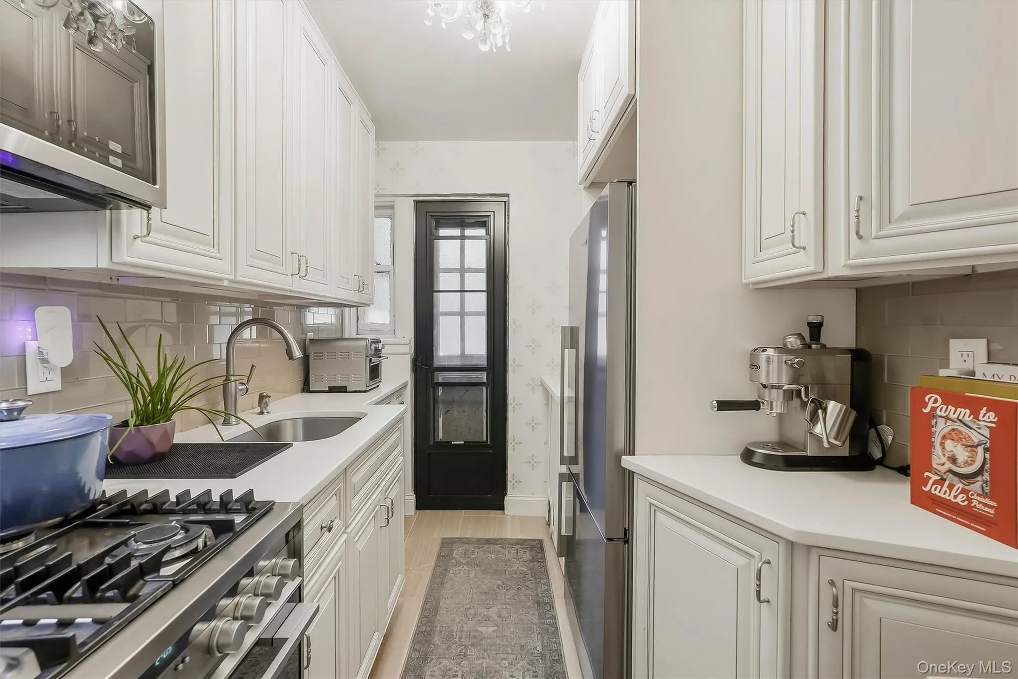 20 North Broadway, White Plains, NY, 1 Bedroom Bedrooms, 3 Rooms Rooms,1 BathroomBathrooms,Residential,For Rent,North Broadway,0,1050867 20 North Broadway, White Plains, NY, 1 Bedroom Bedrooms, 3 Rooms Rooms,1 BathroomBathrooms,Residential,For Rent,North Broadway,0,1050867