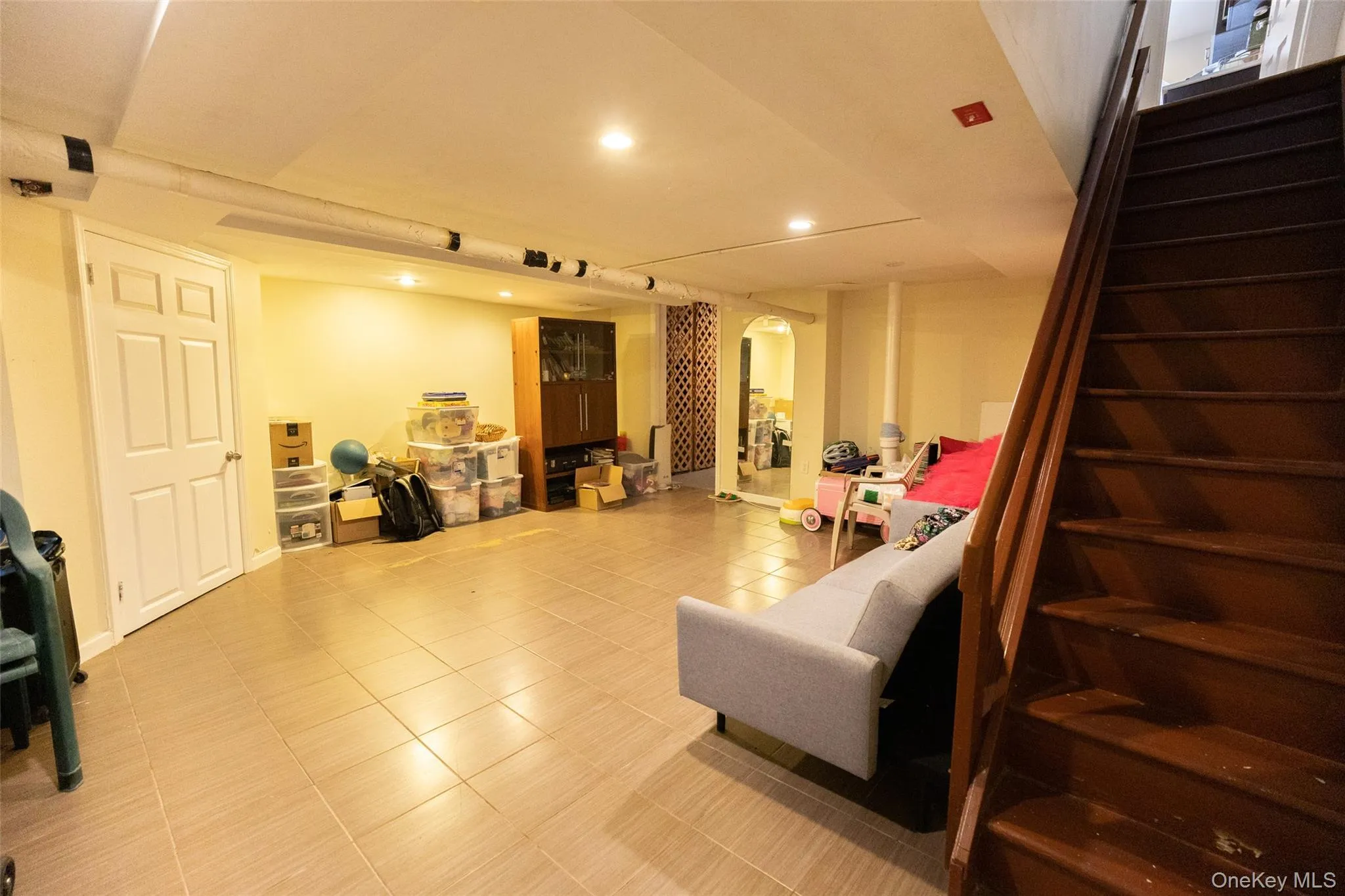 94-14 68th Avenue, New York, NY, 3 Bedrooms Bedrooms, 8 Rooms Rooms,1 BathroomBathrooms,Residential Lease,For Rent,68th,0,1050870 94-14 68th Avenue, New York, NY, 3 Bedrooms Bedrooms, 8 Rooms Rooms,1 BathroomBathrooms,Residential Lease,For Rent,68th,0,1050870