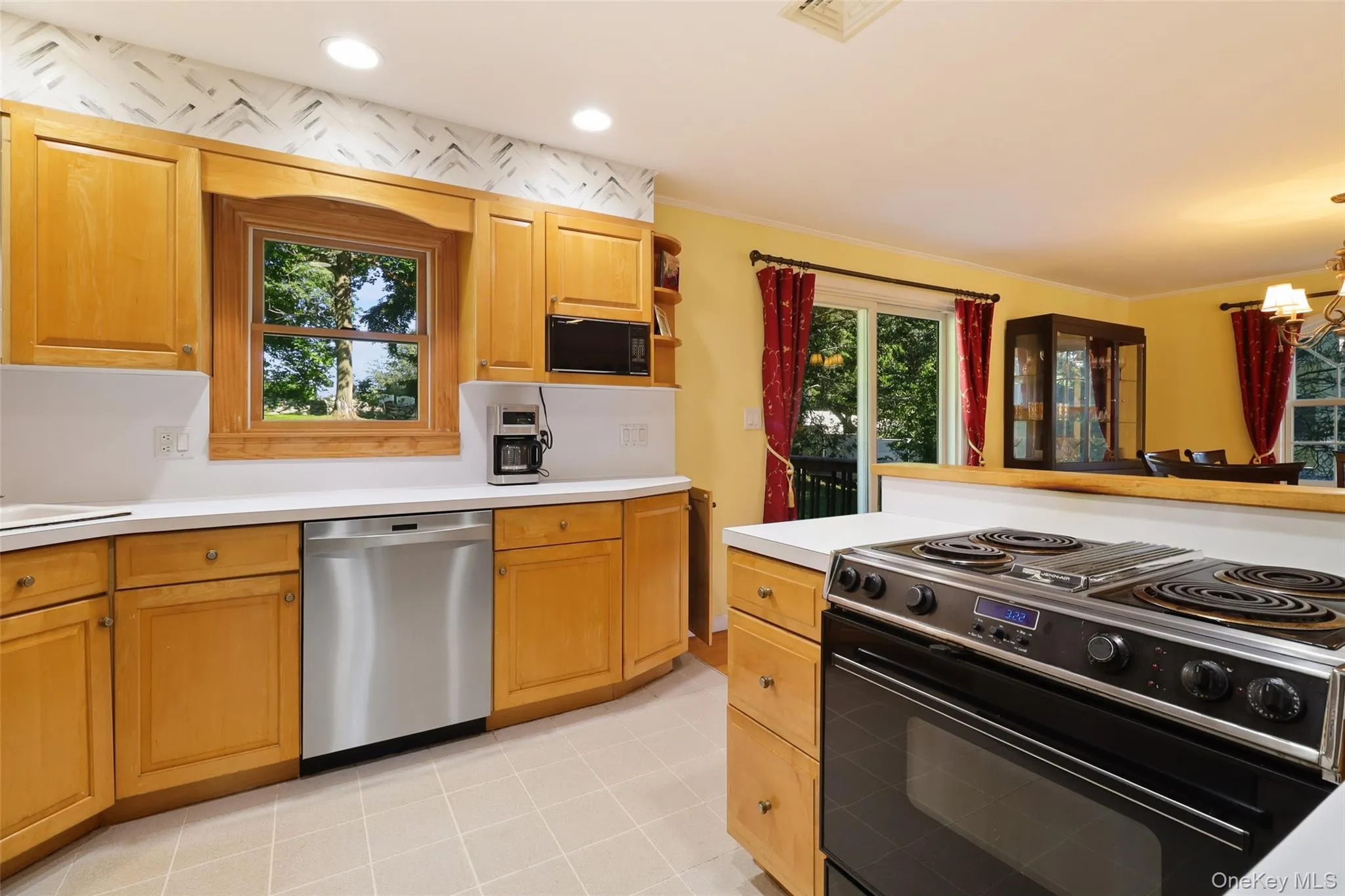 3832 Valleyview Street, Yorktown, NY, 3 Bedrooms Bedrooms, 7 Rooms Rooms,2 BathroomsBathrooms,Residential,For Rent,Valleyview,0,1050876 3832 Valleyview Street, Yorktown, NY, 3 Bedrooms Bedrooms, 7 Rooms Rooms,2 BathroomsBathrooms,Residential,For Rent,Valleyview,0,1050876