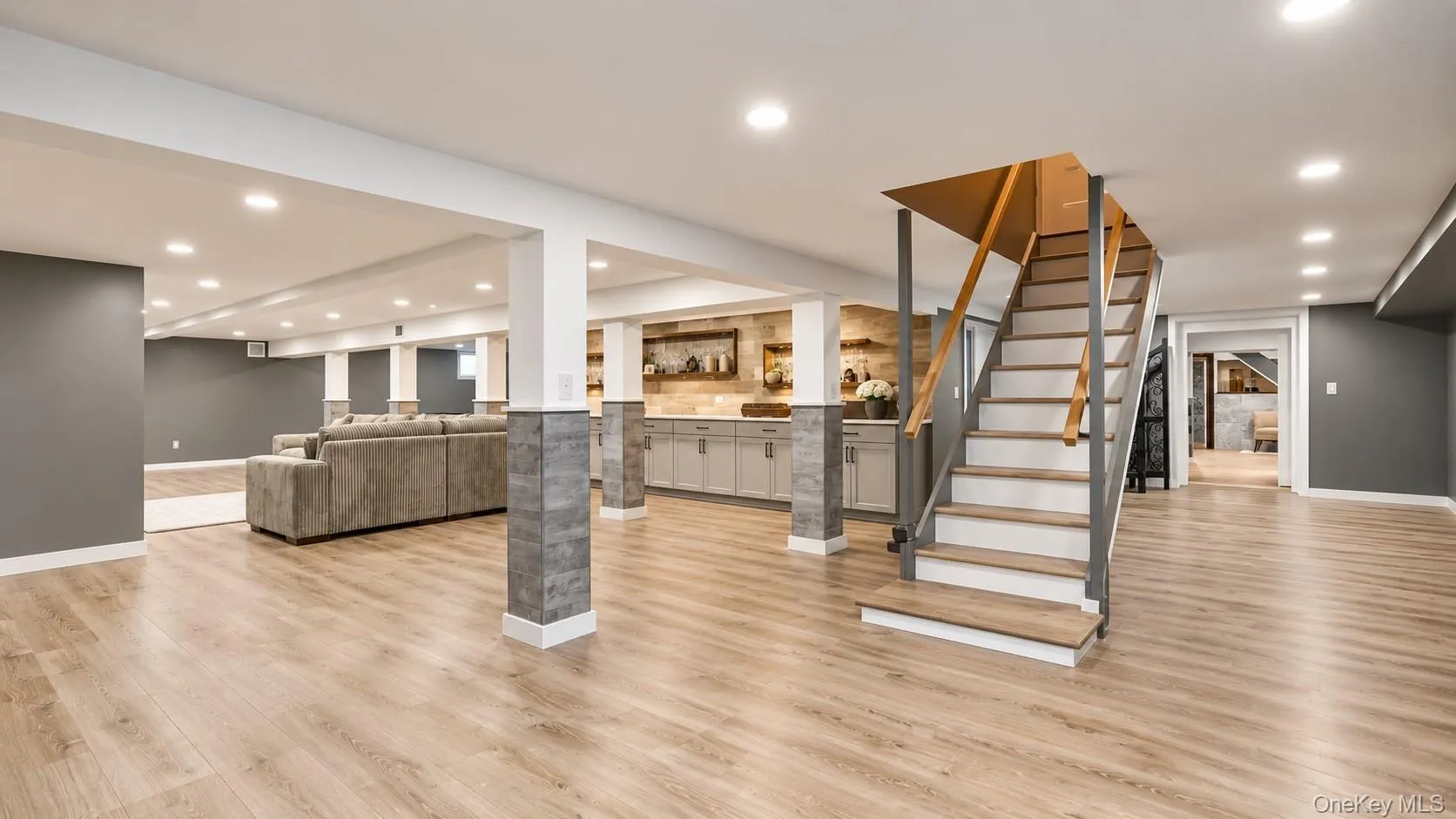 29 Blue Jay Way, East Hampton, NY, 4 Bedrooms Bedrooms, 12 Rooms Rooms,3 BathroomsBathrooms,Residential,For Rent,Blue Jay,0,1050879 29 Blue Jay Way, East Hampton, NY, 4 Bedrooms Bedrooms, 12 Rooms Rooms,3 BathroomsBathrooms,Residential,For Rent,Blue Jay,0,1050879