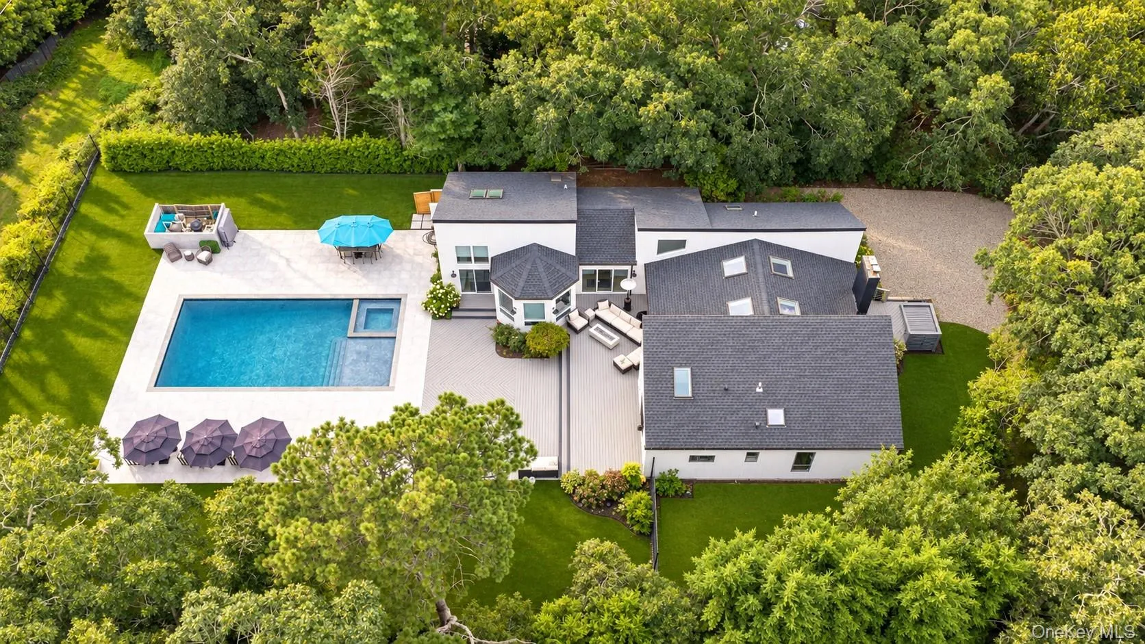 29 Blue Jay Way, East Hampton, NY, 4 Bedrooms Bedrooms, 12 Rooms Rooms,3 BathroomsBathrooms,Residential,For Rent,Blue Jay,0,1050879 29 Blue Jay Way, East Hampton, NY, 4 Bedrooms Bedrooms, 12 Rooms Rooms,3 BathroomsBathrooms,Residential,For Rent,Blue Jay,0,1050879