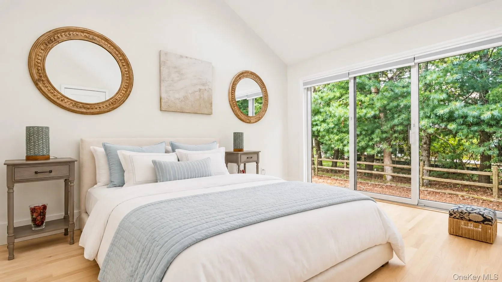 29 Blue Jay Way, East Hampton, NY, 4 Bedrooms Bedrooms, 12 Rooms Rooms,3 BathroomsBathrooms,Residential,For Rent,Blue Jay,0,1050879 29 Blue Jay Way, East Hampton, NY, 4 Bedrooms Bedrooms, 12 Rooms Rooms,3 BathroomsBathrooms,Residential,For Rent,Blue Jay,0,1050879