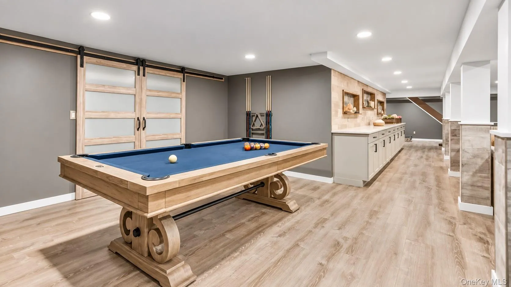 29 Blue Jay Way, East Hampton, NY, 4 Bedrooms Bedrooms, 12 Rooms Rooms,3 BathroomsBathrooms,Residential,For Rent,Blue Jay,0,1050879 29 Blue Jay Way, East Hampton, NY, 4 Bedrooms Bedrooms, 12 Rooms Rooms,3 BathroomsBathrooms,Residential,For Rent,Blue Jay,0,1050879