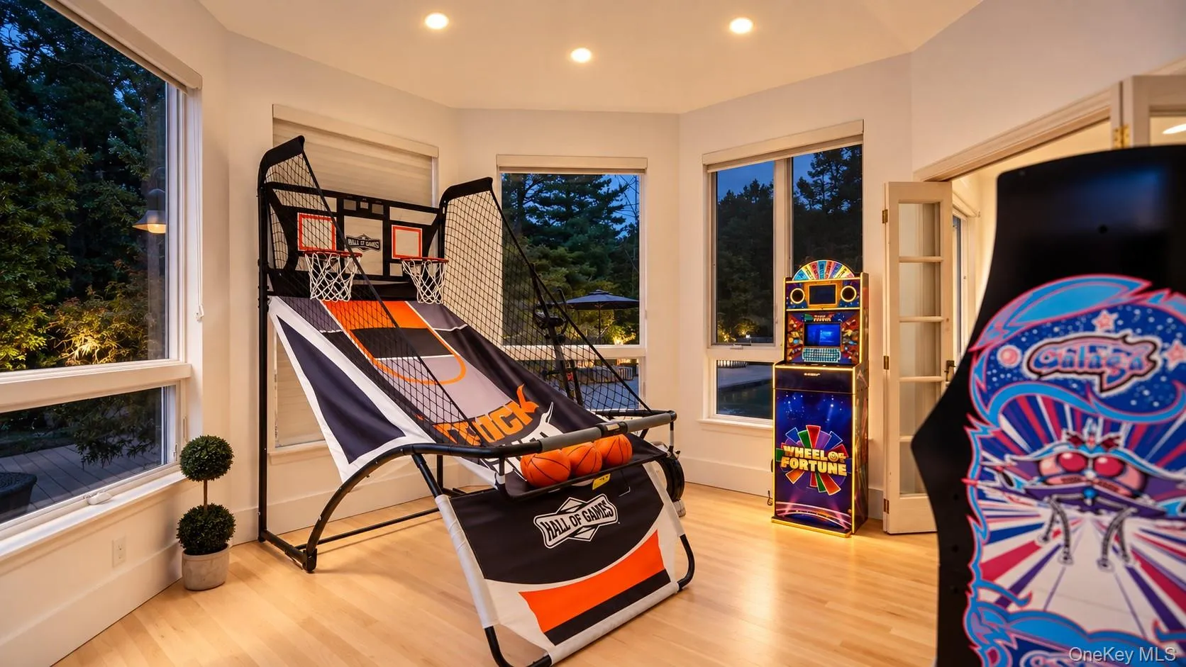 29 Blue Jay Way, East Hampton, NY, 4 Bedrooms Bedrooms, 12 Rooms Rooms,3 BathroomsBathrooms,Residential,For Rent,Blue Jay,0,1050879 29 Blue Jay Way, East Hampton, NY, 4 Bedrooms Bedrooms, 12 Rooms Rooms,3 BathroomsBathrooms,Residential,For Rent,Blue Jay,0,1050879