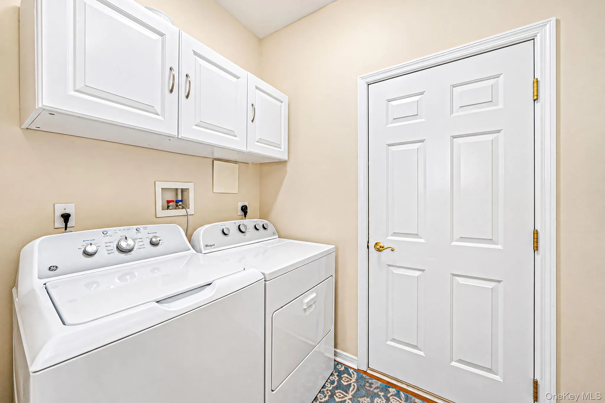90 Golden Spruce Drive, Riverhead, NY, 3 Bedrooms Bedrooms, 7 Rooms Rooms,3 BathroomsBathrooms,Residential,For Rent,Golden Spruce,0,1050882 90 Golden Spruce Drive, Riverhead, NY, 3 Bedrooms Bedrooms, 7 Rooms Rooms,3 BathroomsBathrooms,Residential,For Rent,Golden Spruce,0,1050882