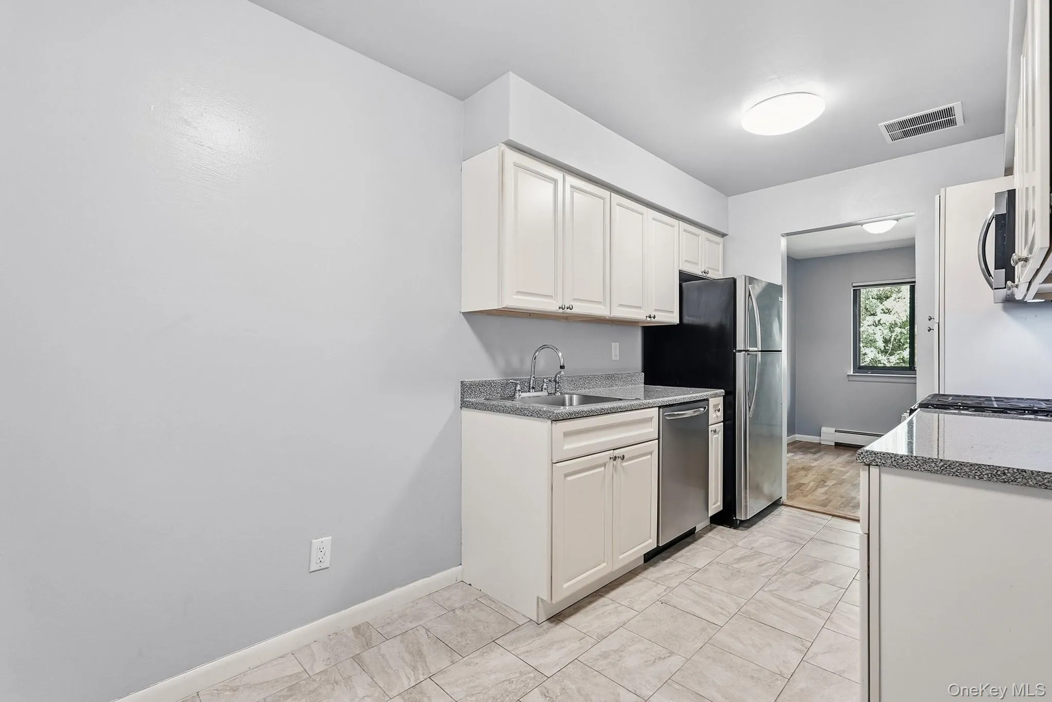 13 Brevoort Drive, Ramapo, NY, 1 Bedroom Bedrooms, 3 Rooms Rooms,1 BathroomBathrooms,Residential,For Rent,Brevoort,0,1050884 13 Brevoort Drive, Ramapo, NY, 1 Bedroom Bedrooms, 3 Rooms Rooms,1 BathroomBathrooms,Residential,For Rent,Brevoort,0,1050884