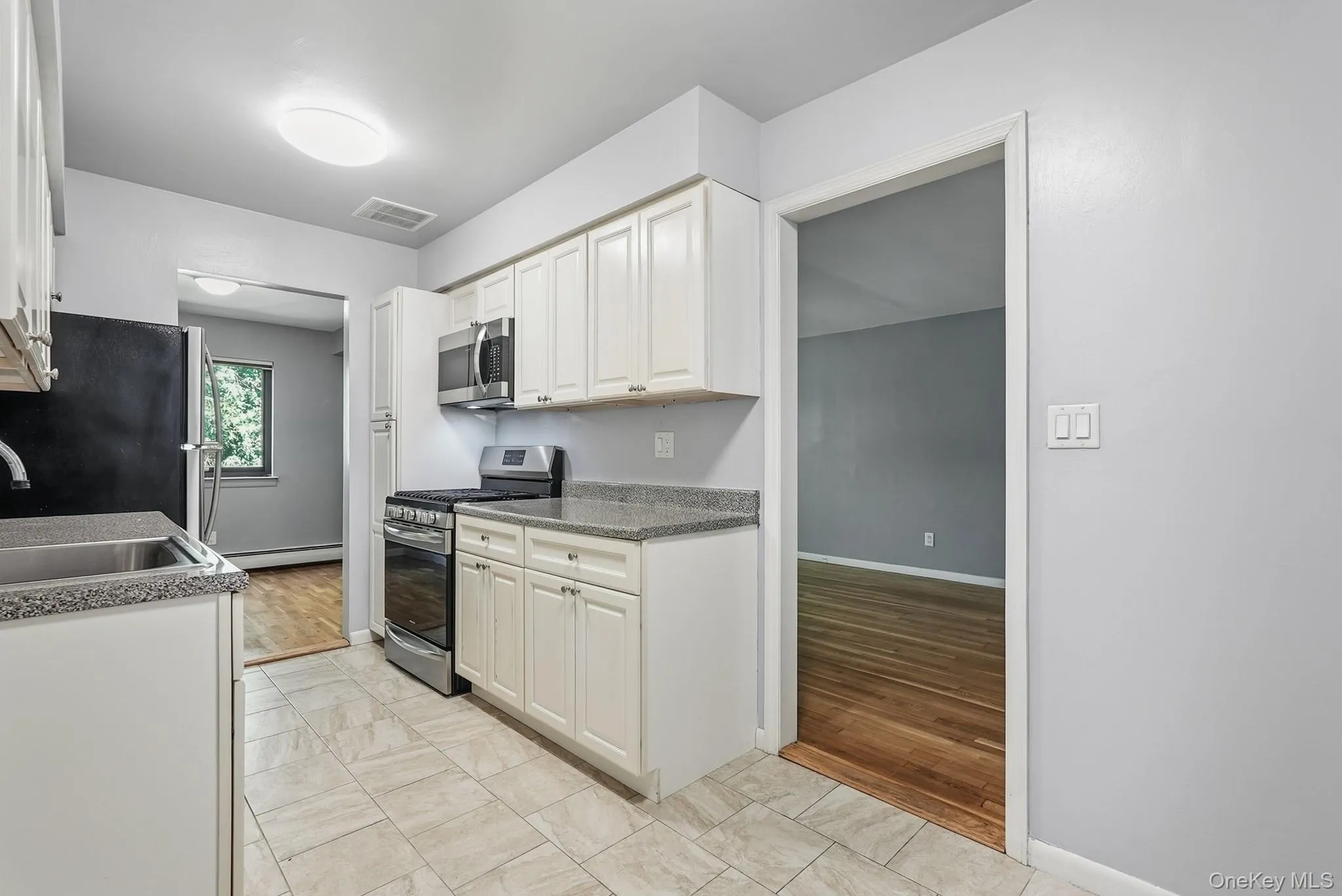 13 Brevoort Drive, Ramapo, NY, 1 Bedroom Bedrooms, 3 Rooms Rooms,1 BathroomBathrooms,Residential,For Rent,Brevoort,0,1050884 13 Brevoort Drive, Ramapo, NY, 1 Bedroom Bedrooms, 3 Rooms Rooms,1 BathroomBathrooms,Residential,For Rent,Brevoort,0,1050884