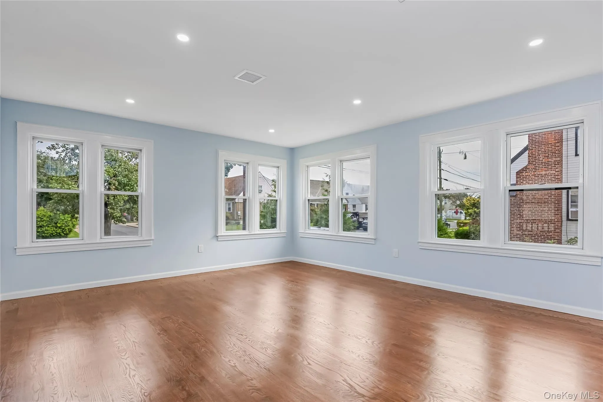 54 Marshall Street, Hempstead, NY, 3 Bedrooms Bedrooms, 6 Rooms Rooms,2 BathroomsBathrooms,Residential,For Rent,Marshall,0,1050885 54 Marshall Street, Hempstead, NY, 3 Bedrooms Bedrooms, 6 Rooms Rooms,2 BathroomsBathrooms,Residential,For Rent,Marshall,0,1050885
