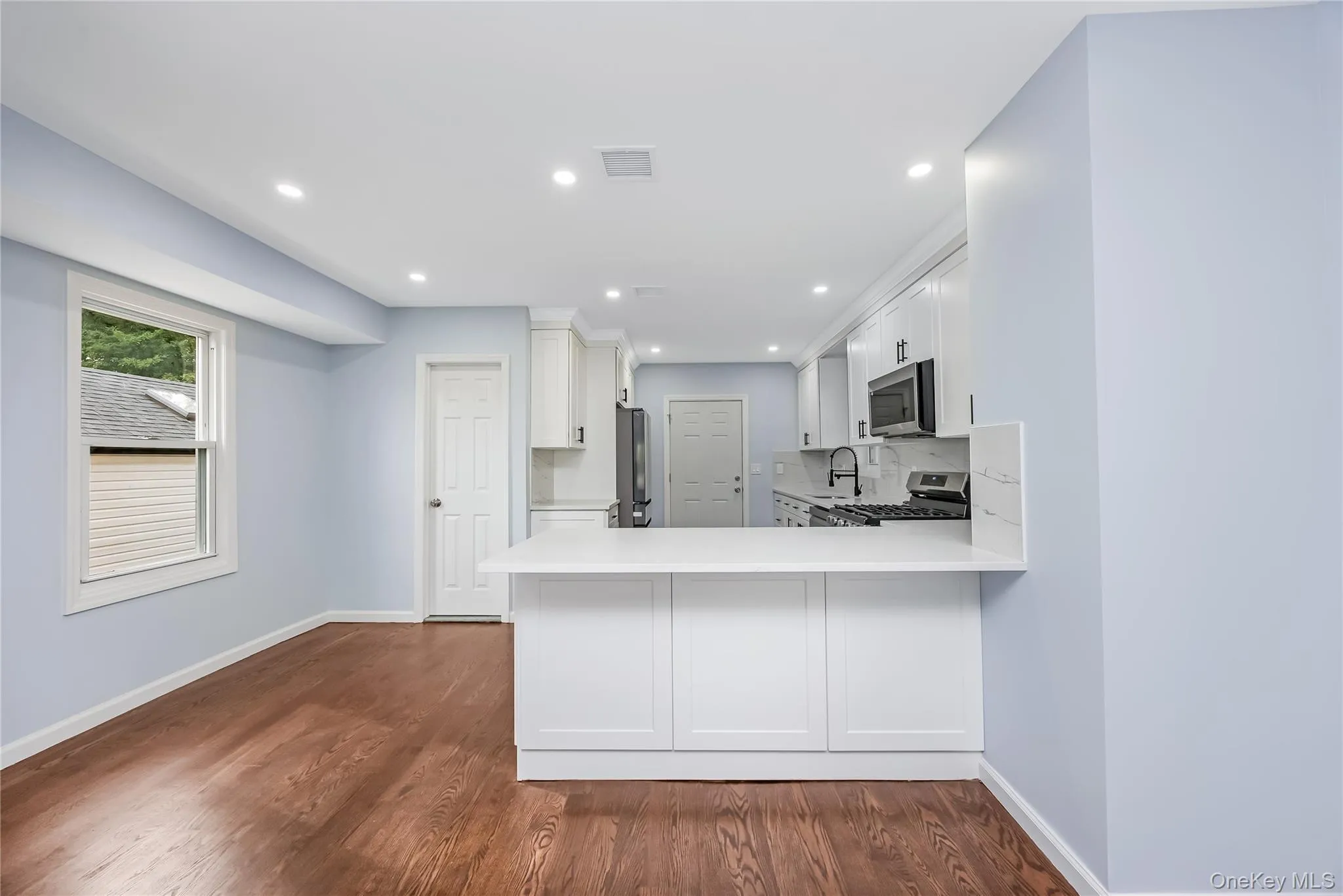 54 Marshall Street, Hempstead, NY, 3 Bedrooms Bedrooms, 6 Rooms Rooms,2 BathroomsBathrooms,Residential,For Rent,Marshall,0,1050885 54 Marshall Street, Hempstead, NY, 3 Bedrooms Bedrooms, 6 Rooms Rooms,2 BathroomsBathrooms,Residential,For Rent,Marshall,0,1050885