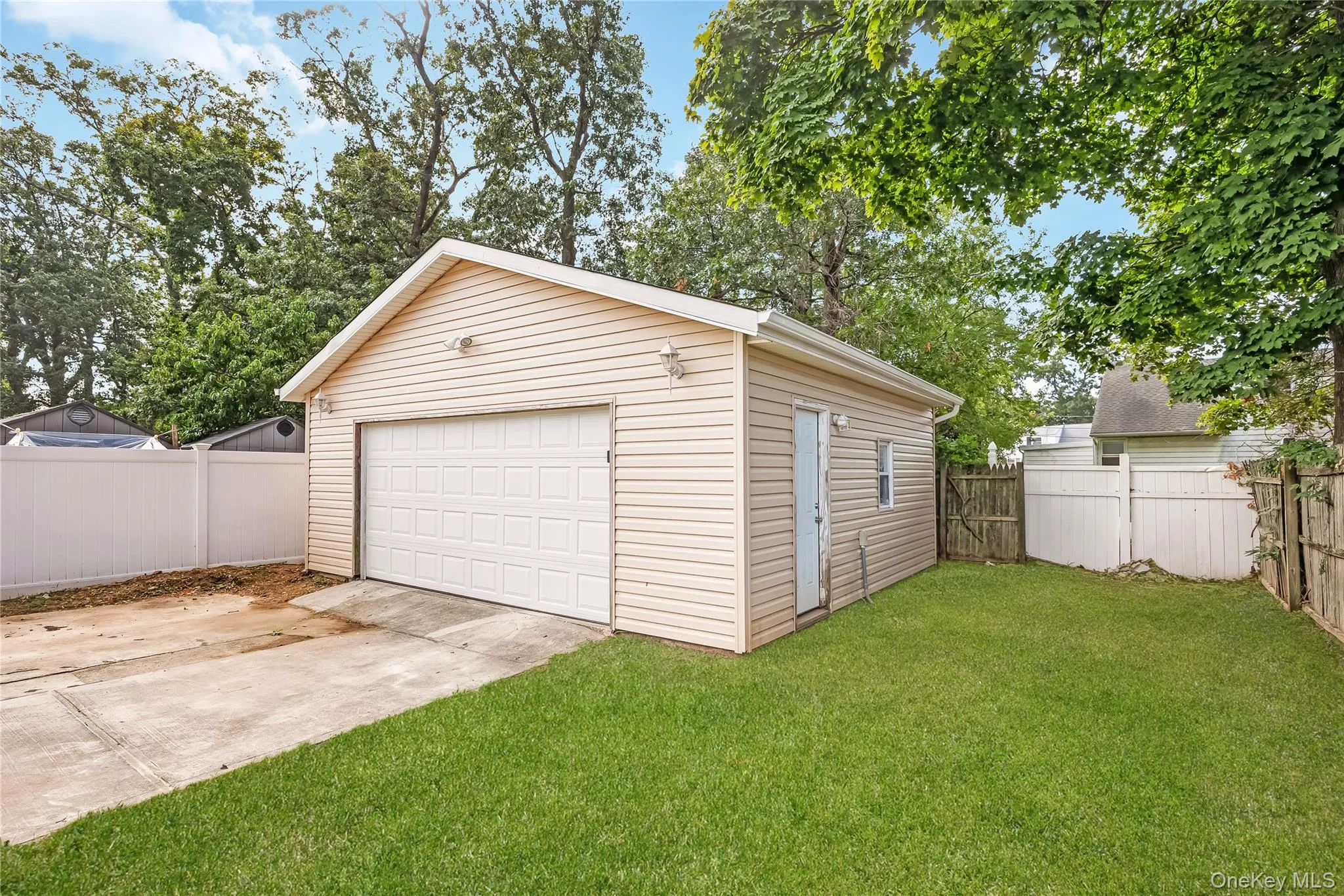54 Marshall Street, Hempstead, NY, 3 Bedrooms Bedrooms, 6 Rooms Rooms,2 BathroomsBathrooms,Residential,For Rent,Marshall,0,1050885 54 Marshall Street, Hempstead, NY, 3 Bedrooms Bedrooms, 6 Rooms Rooms,2 BathroomsBathrooms,Residential,For Rent,Marshall,0,1050885