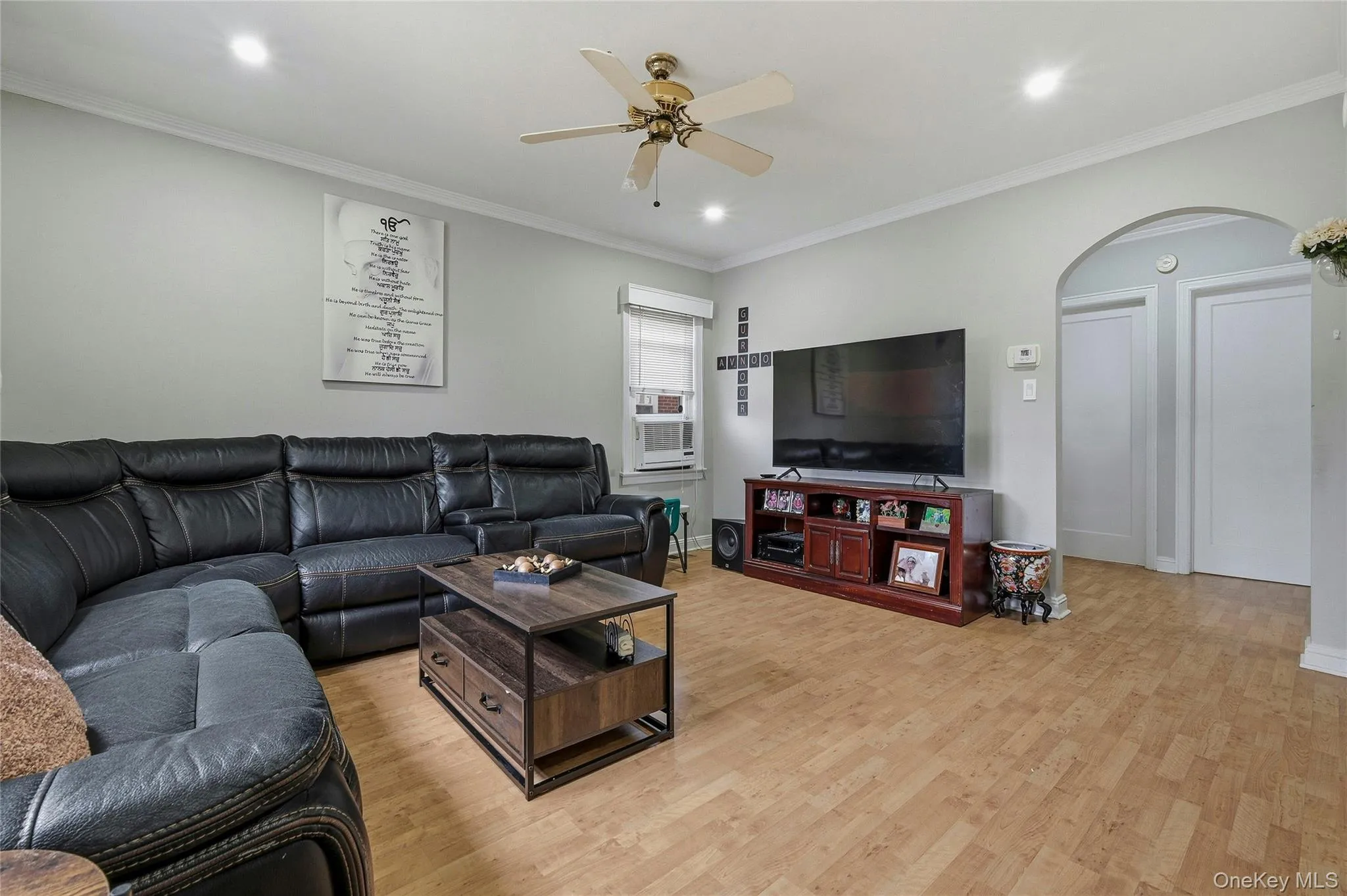 26 Haddon Road, North Hempstead, NY, 3 Bedrooms Bedrooms, 5 Rooms Rooms,1 BathroomBathrooms,Residential,For Rent,Haddon,0,1050886 26 Haddon Road, North Hempstead, NY, 3 Bedrooms Bedrooms, 5 Rooms Rooms,1 BathroomBathrooms,Residential,For Rent,Haddon,0,1050886