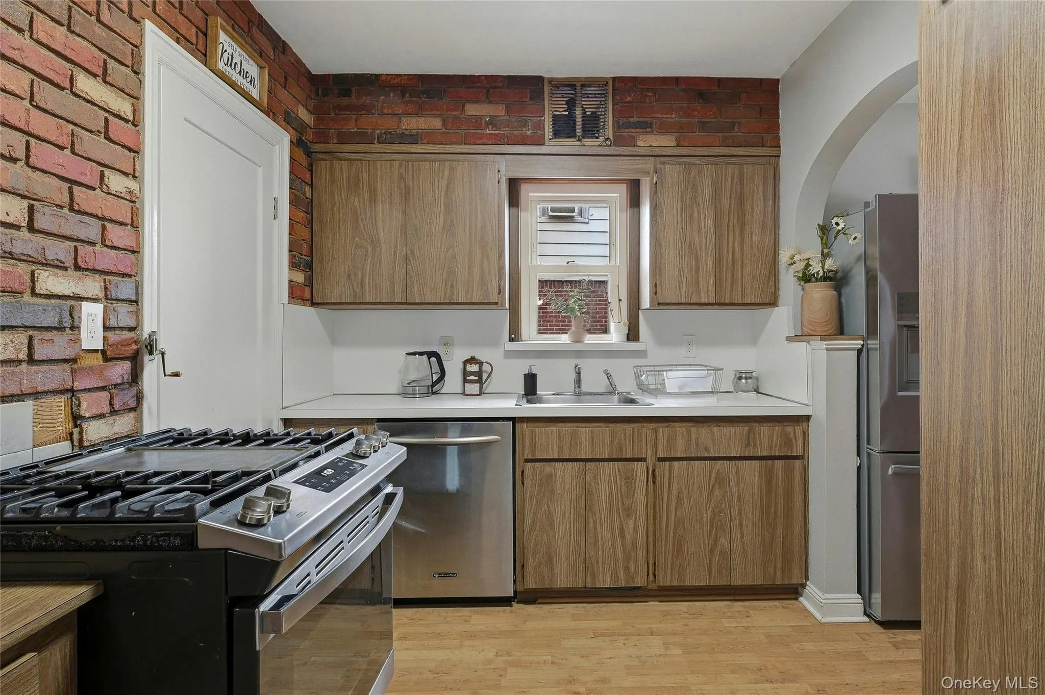 26 Haddon Road, North Hempstead, NY, 3 Bedrooms Bedrooms, 5 Rooms Rooms,1 BathroomBathrooms,Residential,For Rent,Haddon,0,1050886 26 Haddon Road, North Hempstead, NY, 3 Bedrooms Bedrooms, 5 Rooms Rooms,1 BathroomBathrooms,Residential,For Rent,Haddon,0,1050886