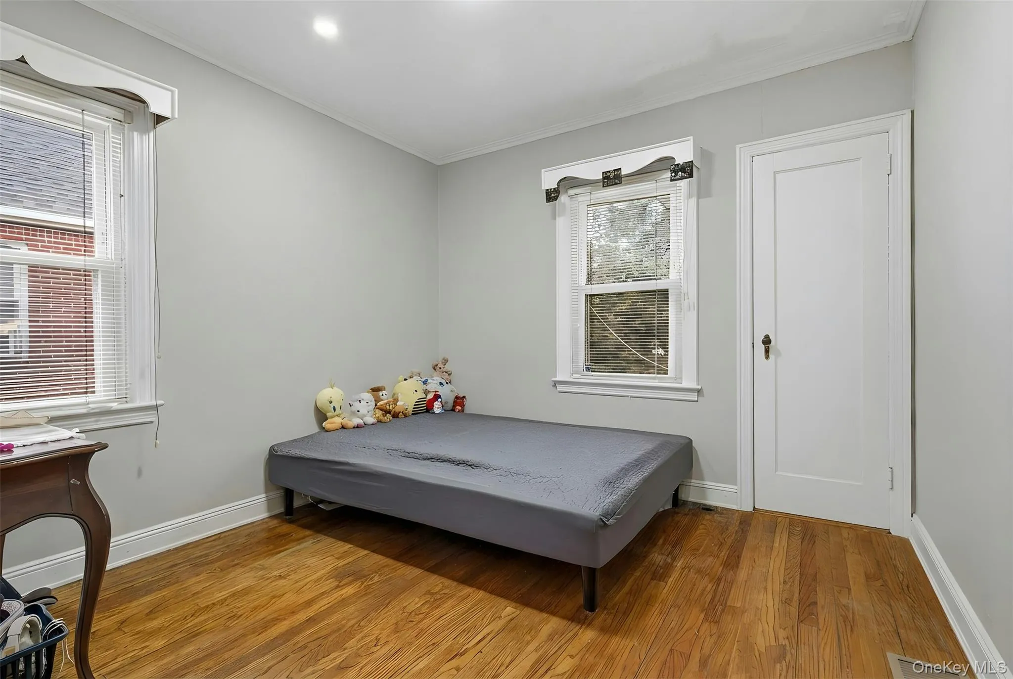 26 Haddon Road, North Hempstead, NY, 3 Bedrooms Bedrooms, 5 Rooms Rooms,1 BathroomBathrooms,Residential,For Rent,Haddon,0,1050886 26 Haddon Road, North Hempstead, NY, 3 Bedrooms Bedrooms, 5 Rooms Rooms,1 BathroomBathrooms,Residential,For Rent,Haddon,0,1050886