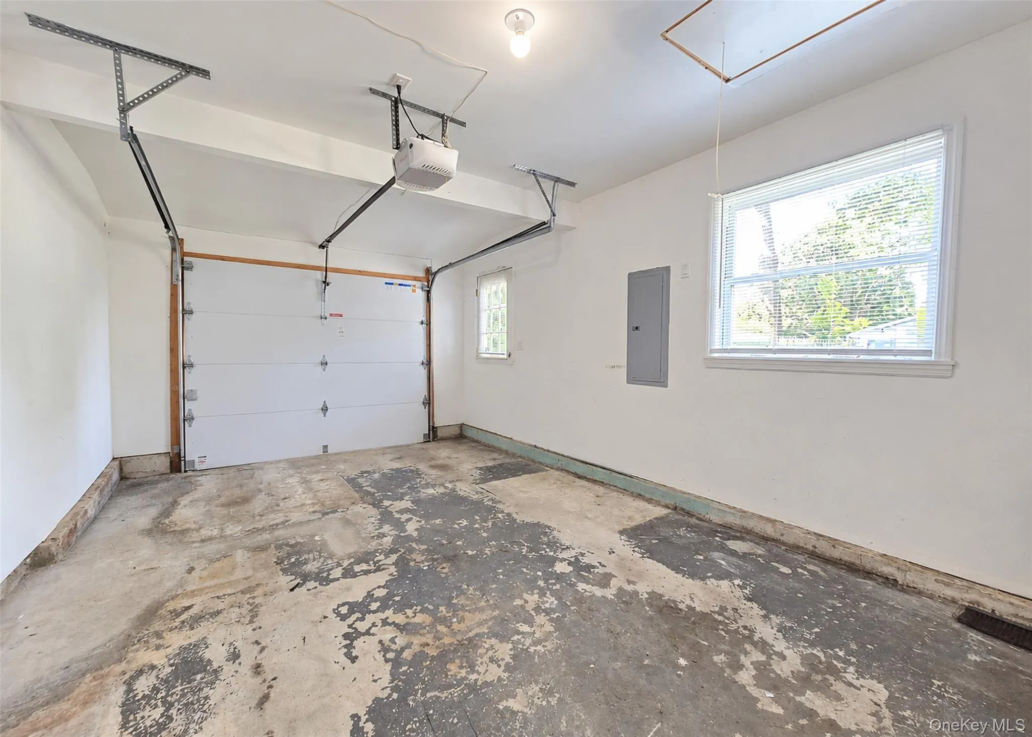 2679 Heather Avenue, Brookhaven, NY, 3 Bedrooms Bedrooms, 6 Rooms Rooms,1 BathroomBathrooms,Residential,For Rent,Heather,0,1050887 2679 Heather Avenue, Brookhaven, NY, 3 Bedrooms Bedrooms, 6 Rooms Rooms,1 BathroomBathrooms,Residential,For Rent,Heather,0,1050887